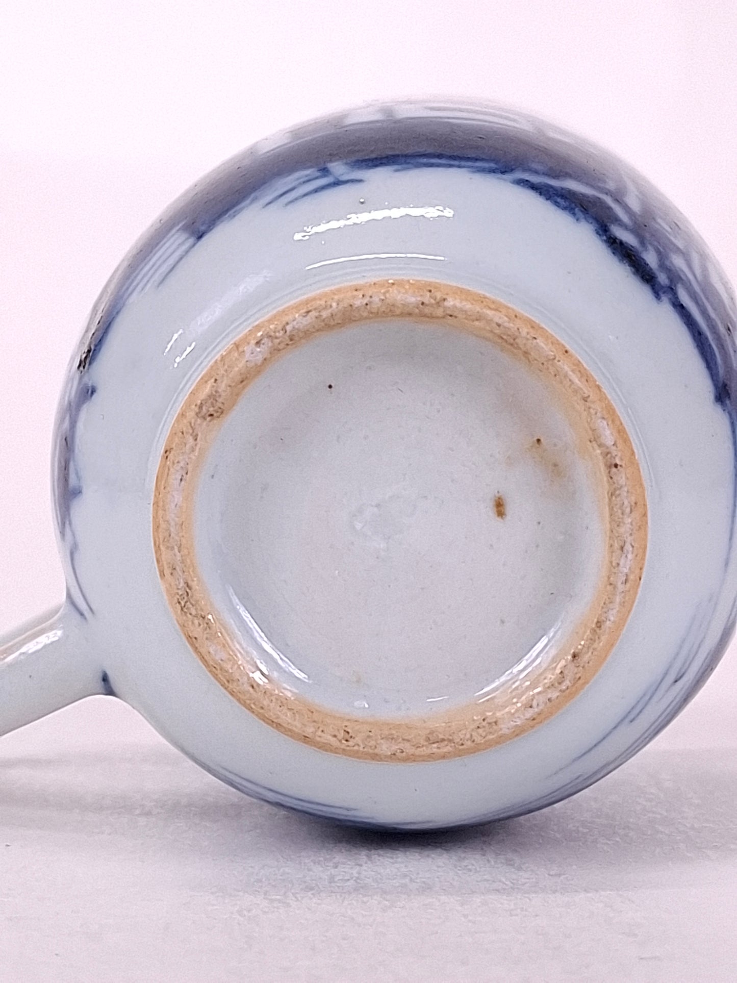 中国古董茶杯,饰有山水图案 // 青花 - 清朝 - 19世纪