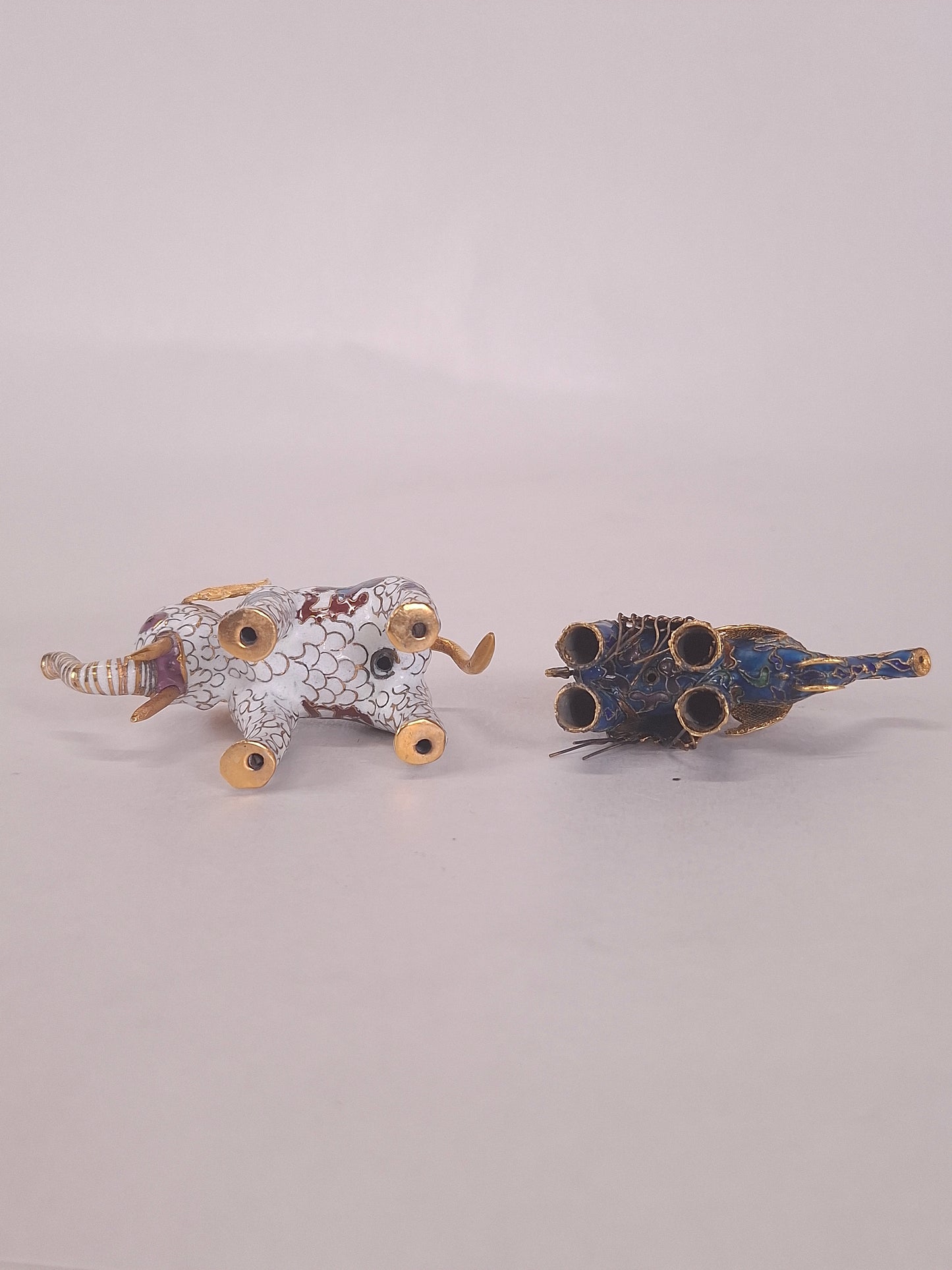 A set of 2 Chinese cloisonne elephants // 20th century