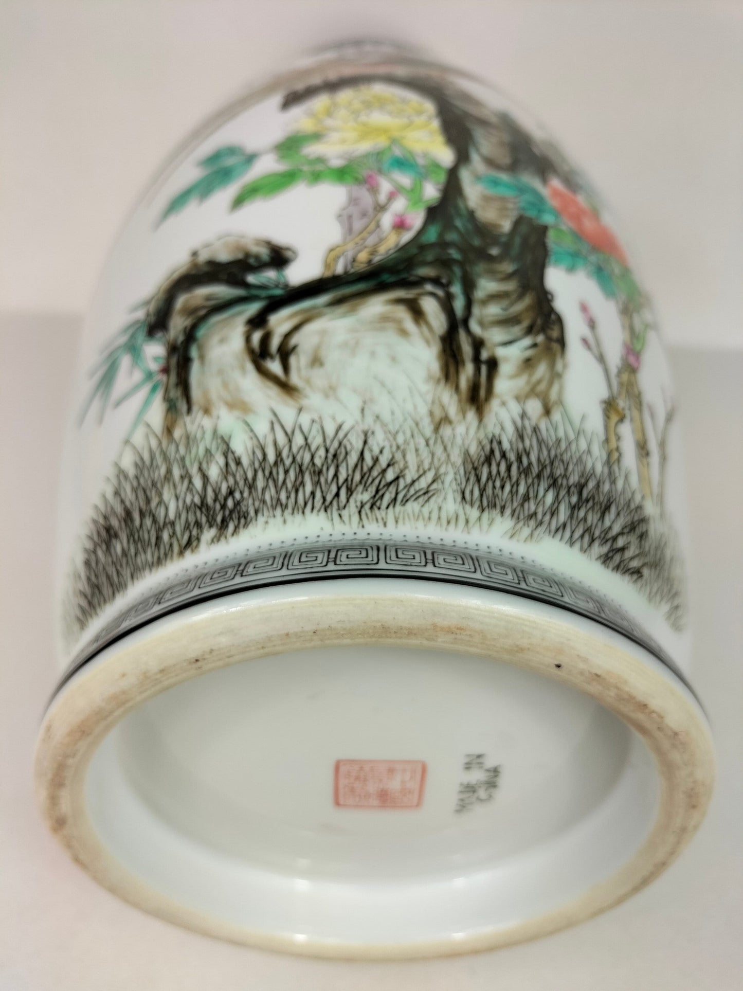 Vaso da família rosa chinesa decorado com pavões e flores // Jingdezhen - século XX