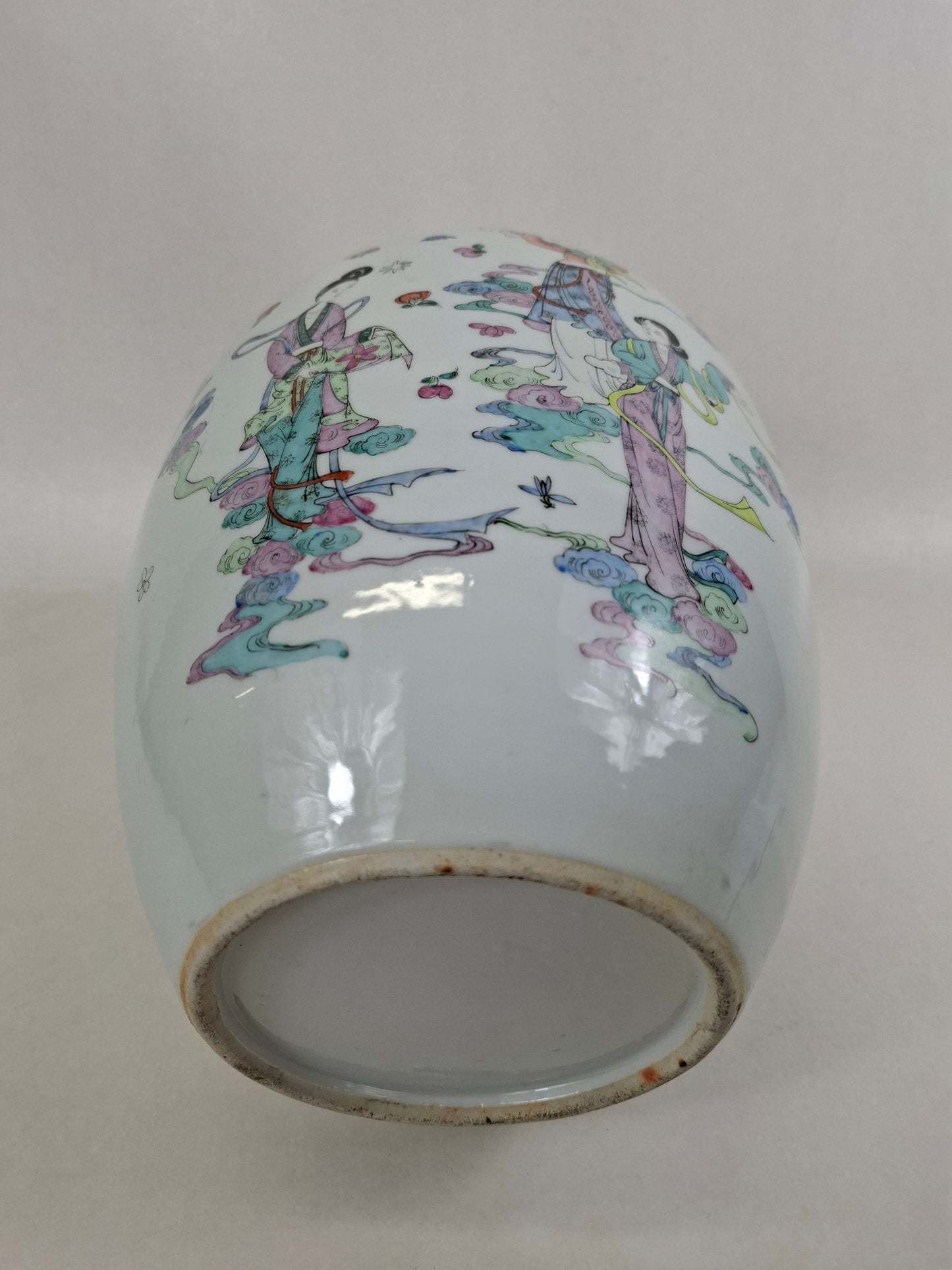 Pot à gingembre chinois ancien décoré de Hua Shen et de dames // Période de la République (1912-1949)