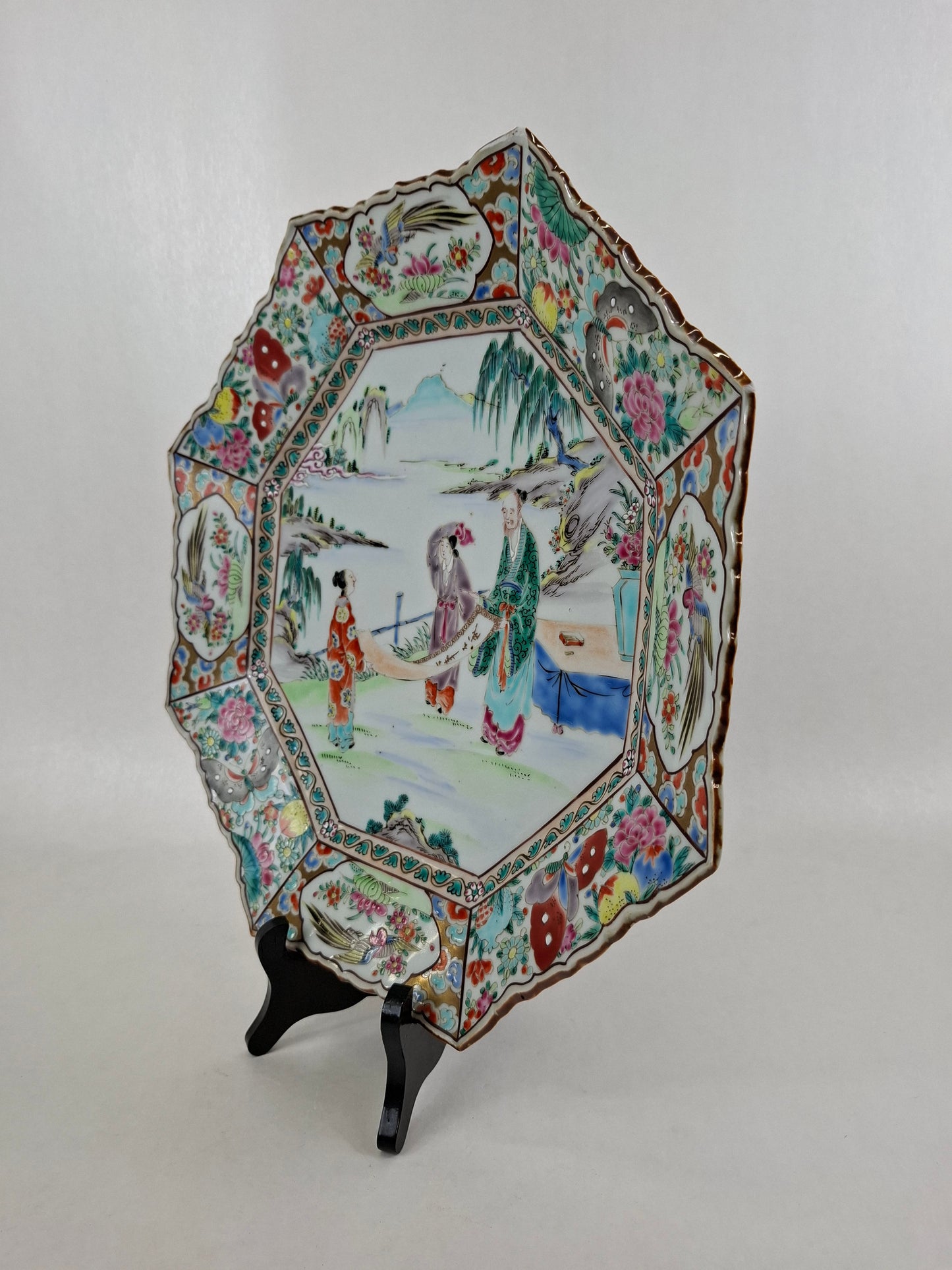 Grande assiette japonaise ancienne (XL) décorée de sages // Période Meiji - XIXe siècle