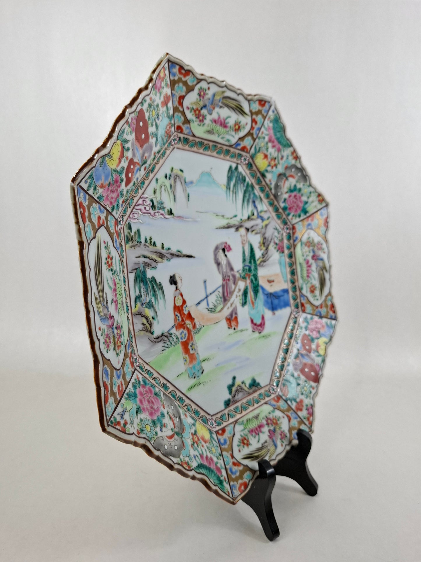 Grande assiette japonaise ancienne (XL) décorée de sages // Période Meiji - XIXe siècle