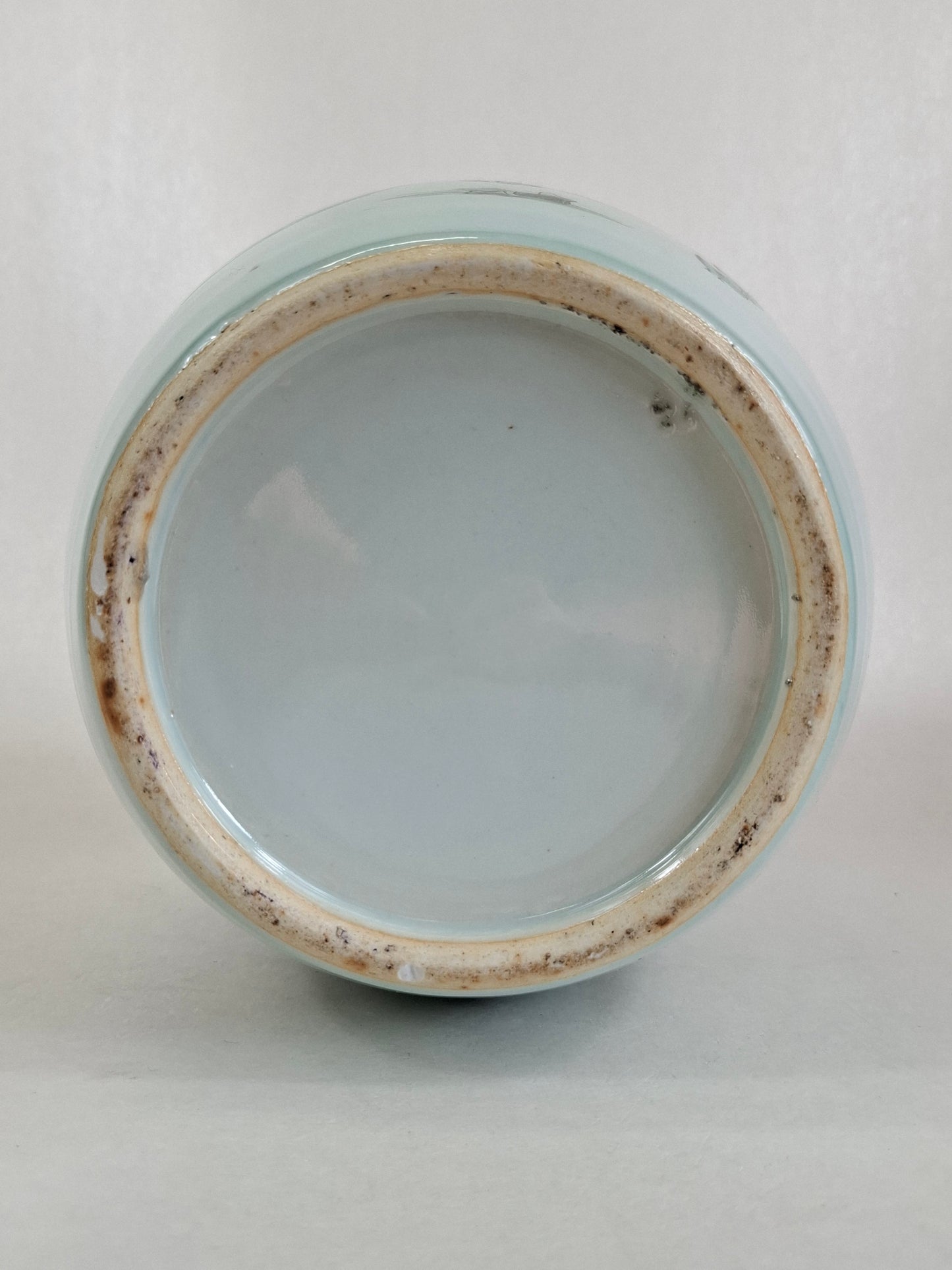 装饰园林景观的古董中国姜罐 // 民国时期（1912-1949）