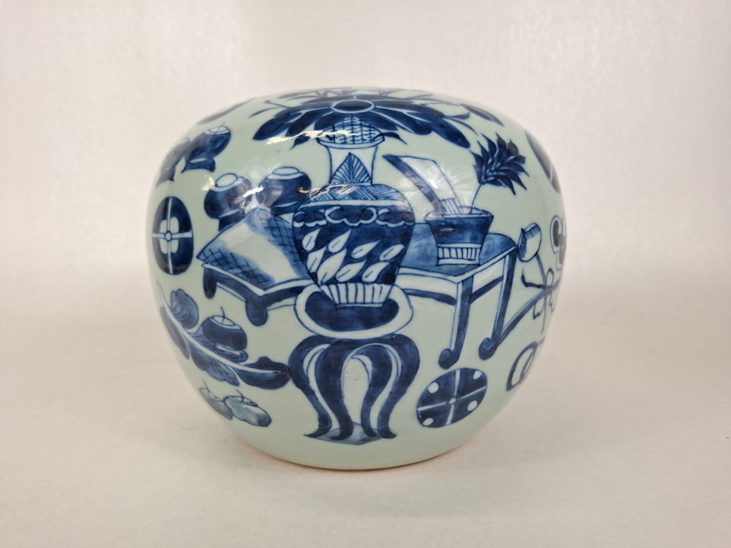 Pot à gingembre chinois ancien en céladon décoré d'antiquités // Dynastie Qing - 19e siècle