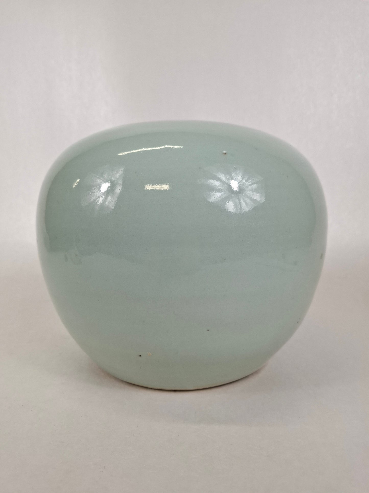 Pot à gingembre chinois ancien en céladon décoré d'antiquités // Dynastie Qing - 19e siècle