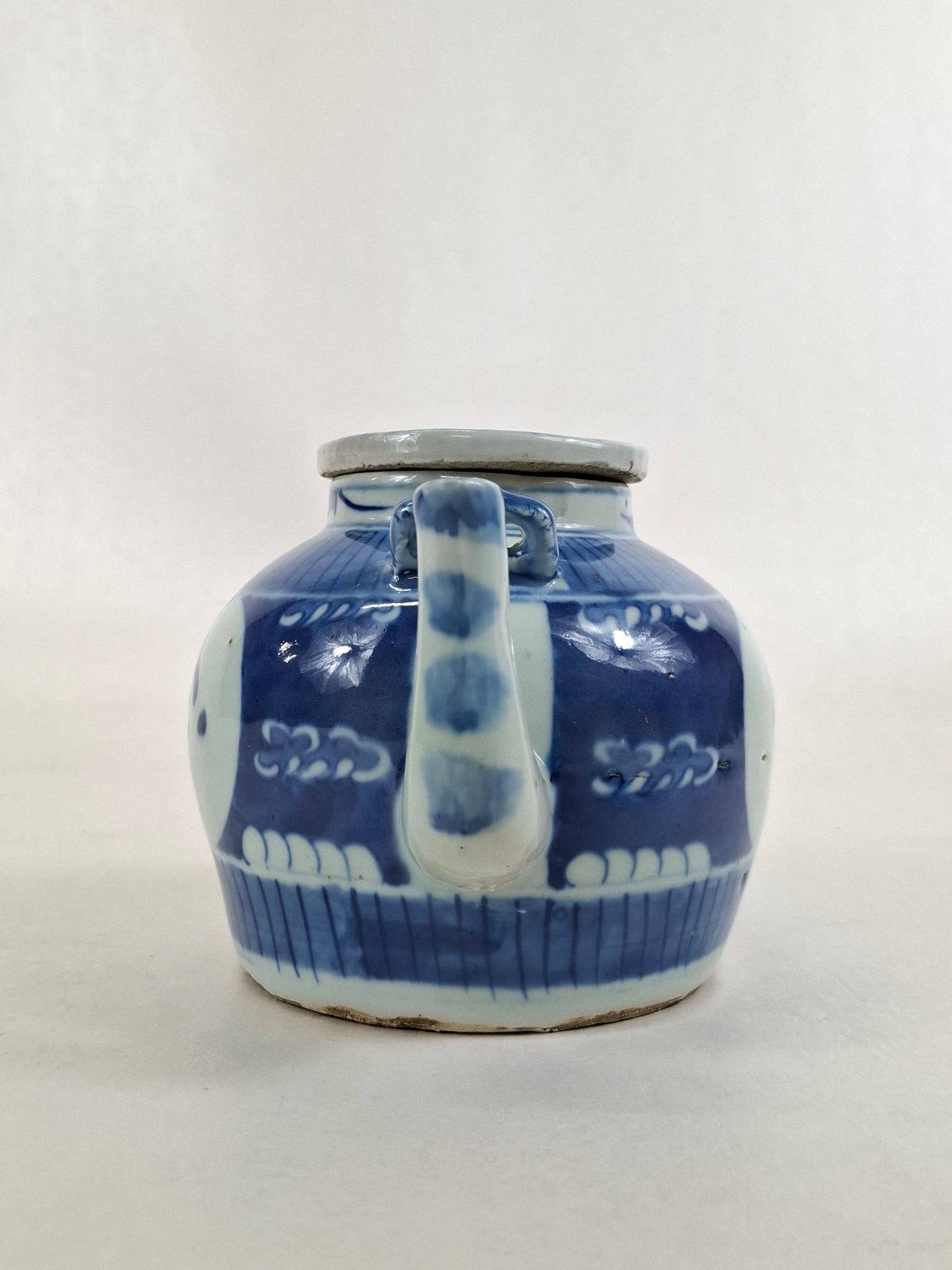 Bule chinês antigo da longevidade // Azul e branco - Dinastia Qing - século 19