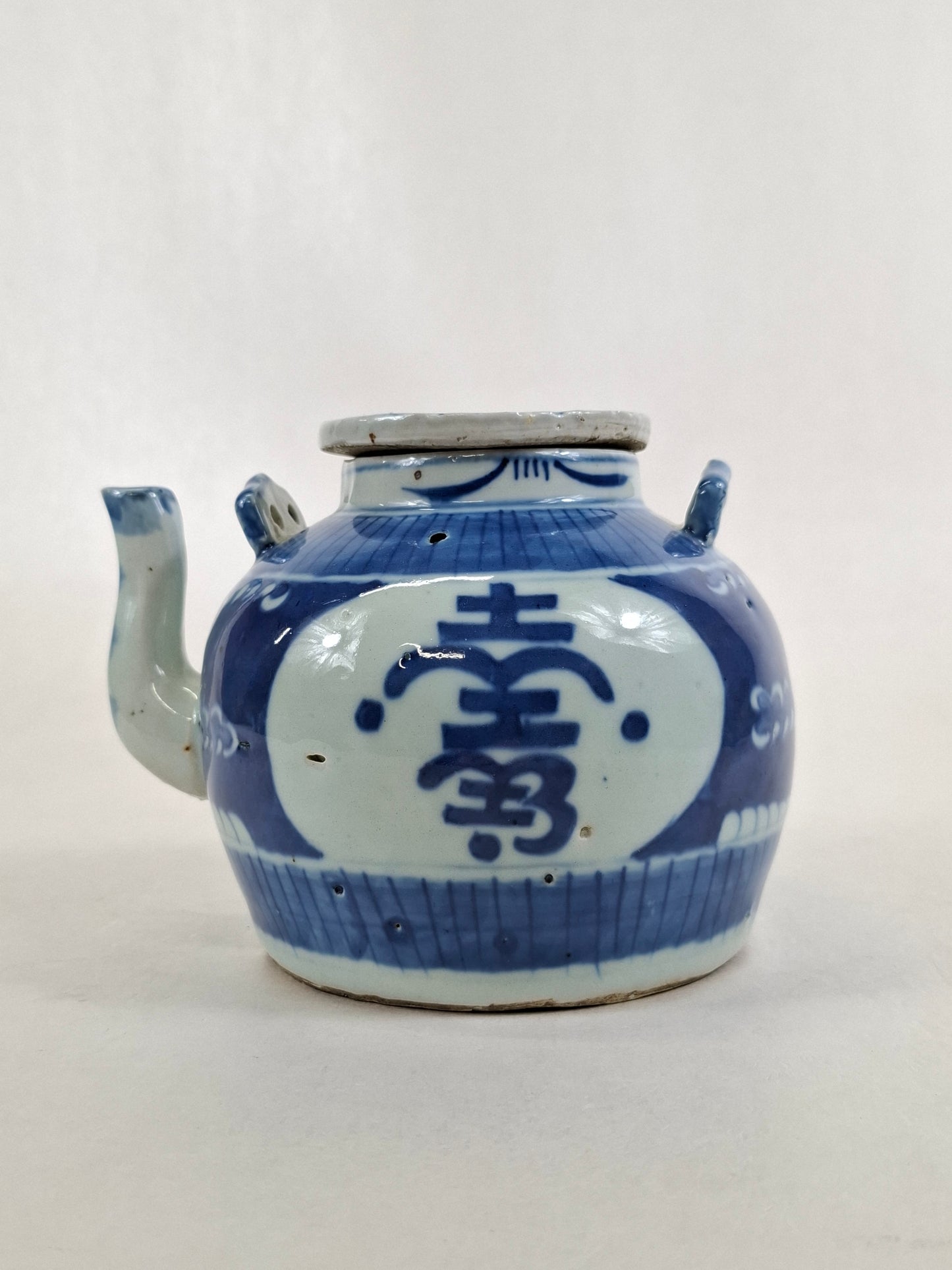 Bule chinês antigo da longevidade // Azul e branco - Dinastia Qing - século 19