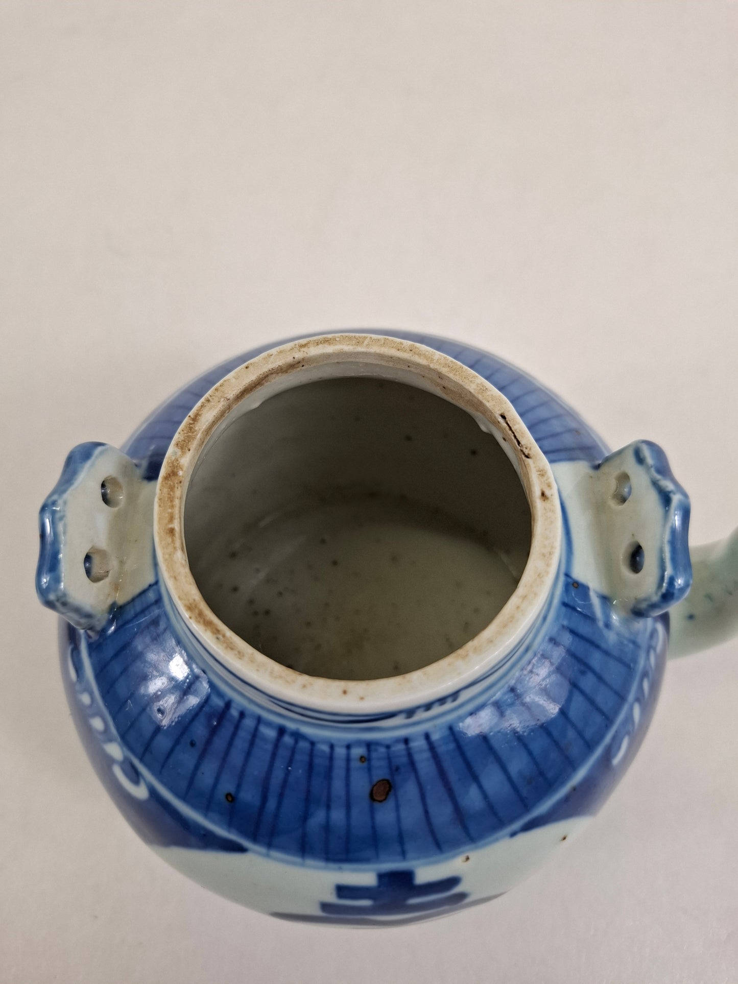 Bule chinês antigo da longevidade // Azul e branco - Dinastia Qing - século 19