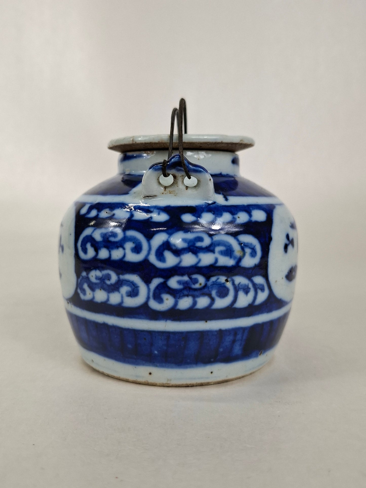 中国古董长寿茶壶 // 青花瓷 - 清代 - 19世纪