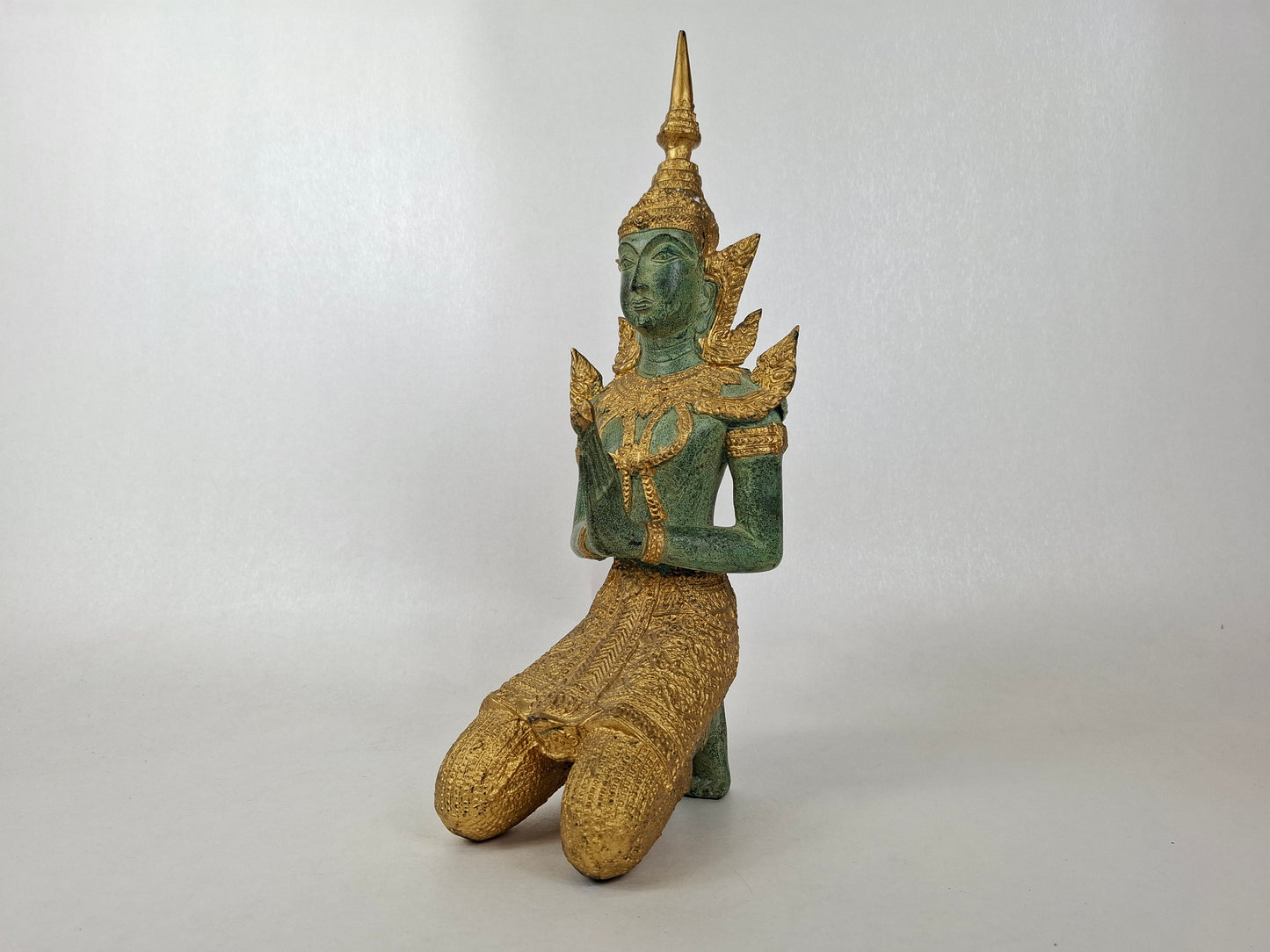 Large bronze gilded statue of a temple guardian // Thailand - 20th century