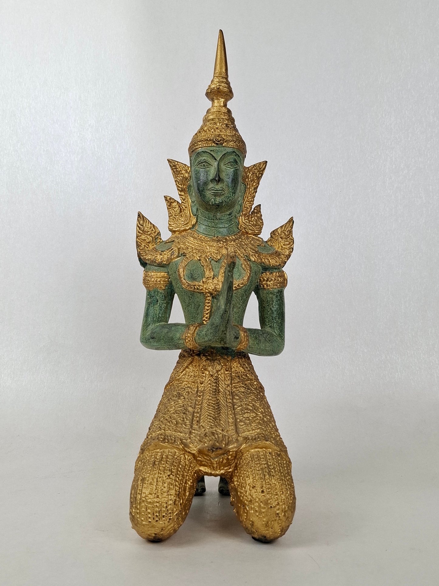 Large bronze gilded statue of a temple guardian // Thailand - 20th century