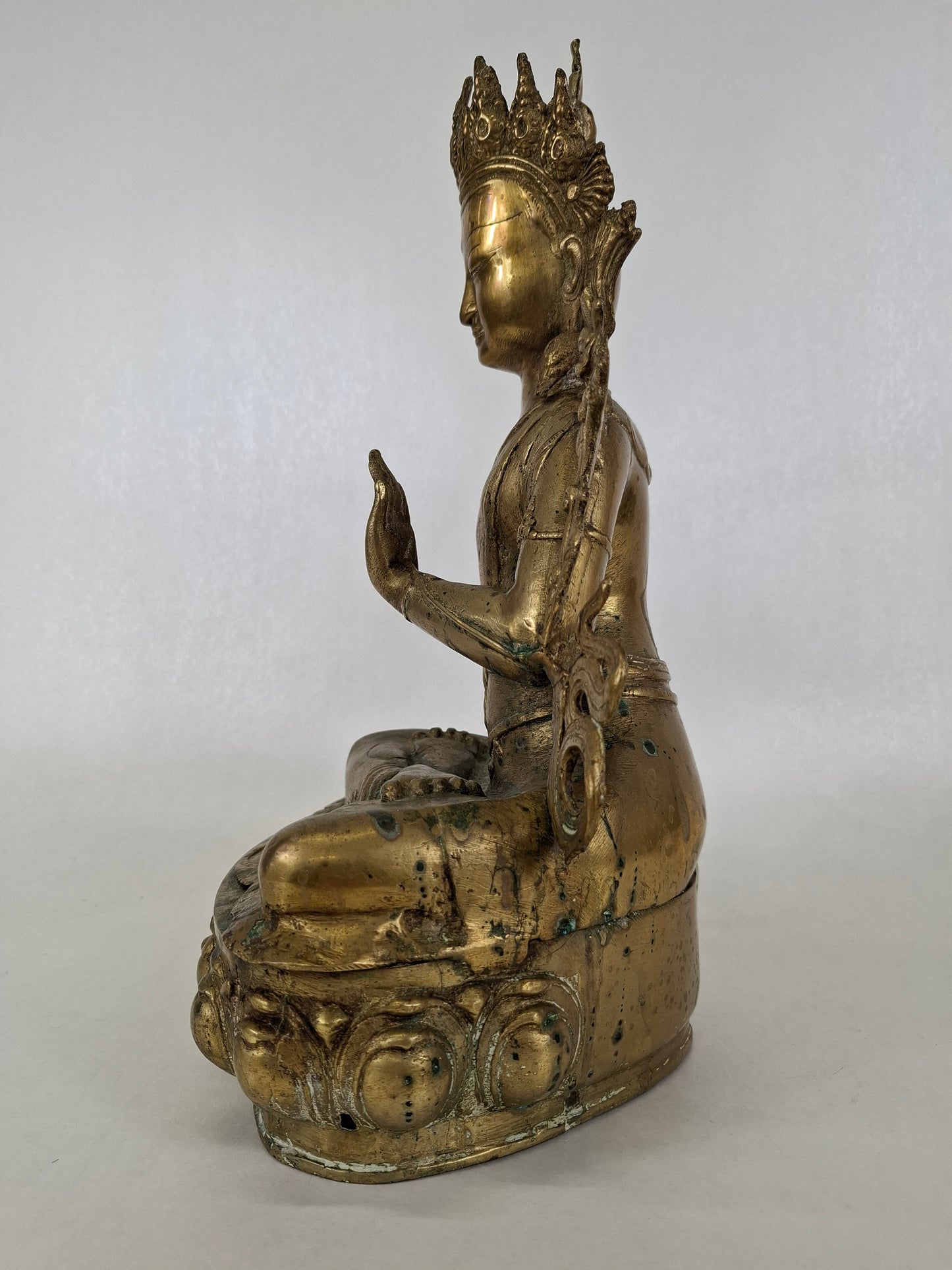 Grande statue de Manjushri Bodhisattva du Népal, milieu du XXe siècle // Statue bouddhiste