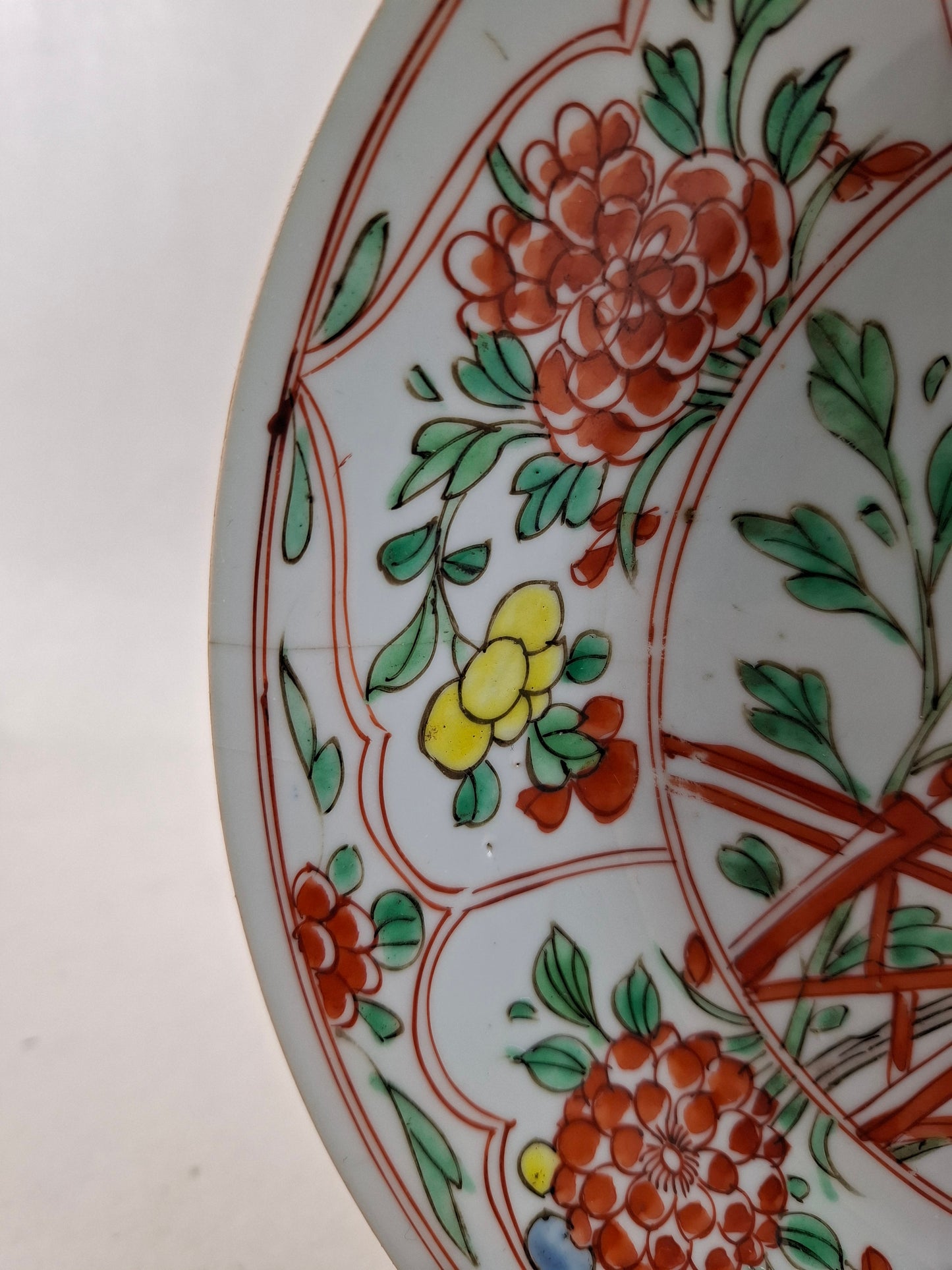 Antique Chinese famille verte plate decorated with bird and flowers // Qing Dynasty - Kangxi - 18th century