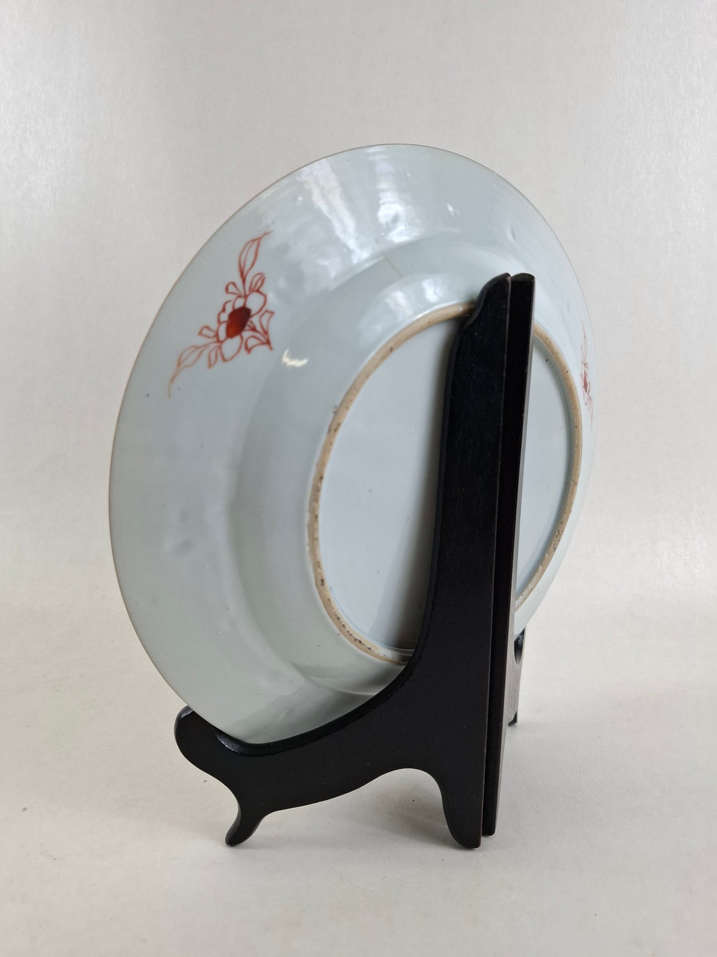 Antique Chinese famille rose plate decorated with peonies // Yongzheng - Qing Dynasty - 18th century