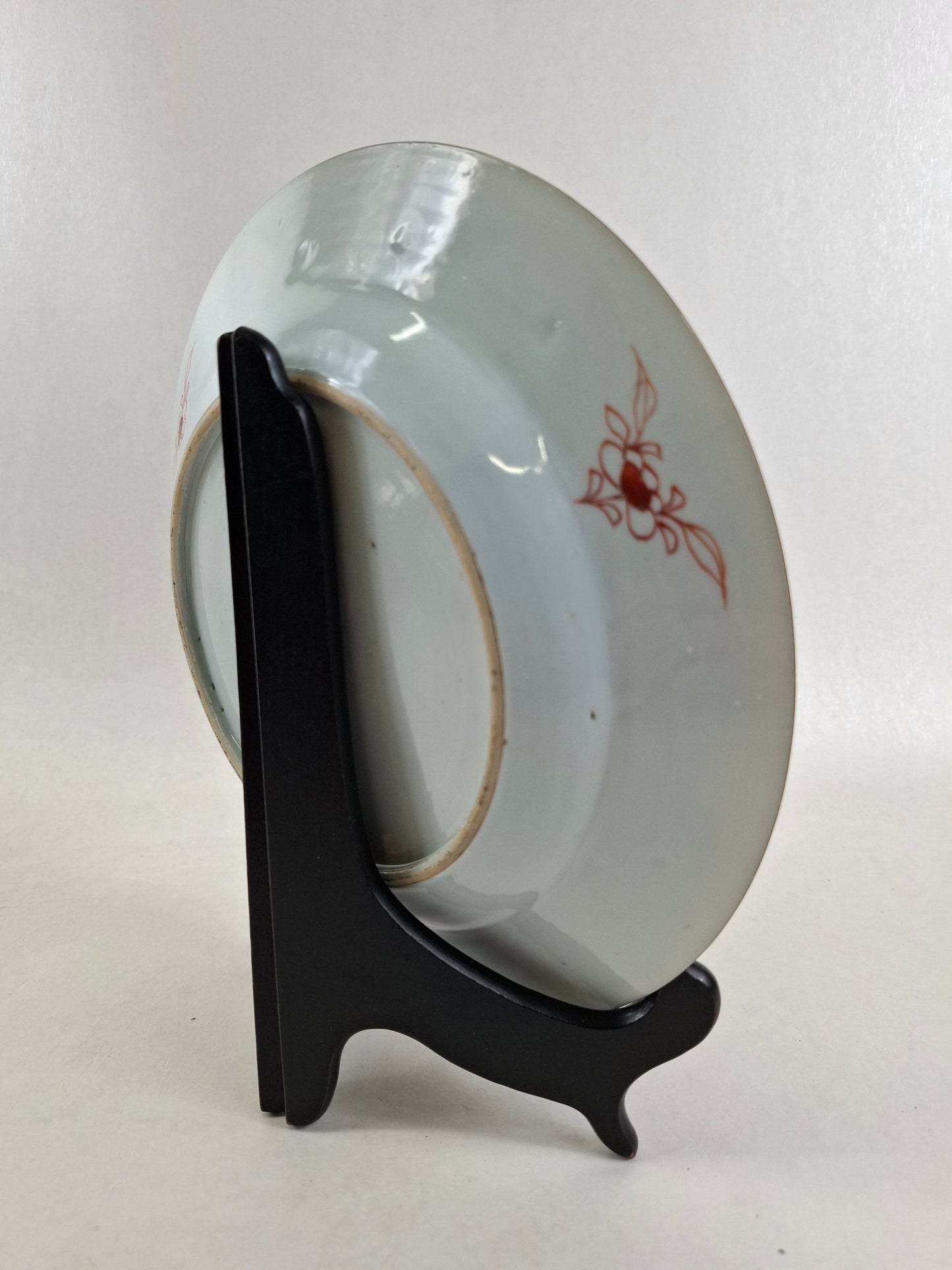 Antique Chinese famille rose plate decorated with peonies // Yongzheng - Qing Dynasty - 18th century