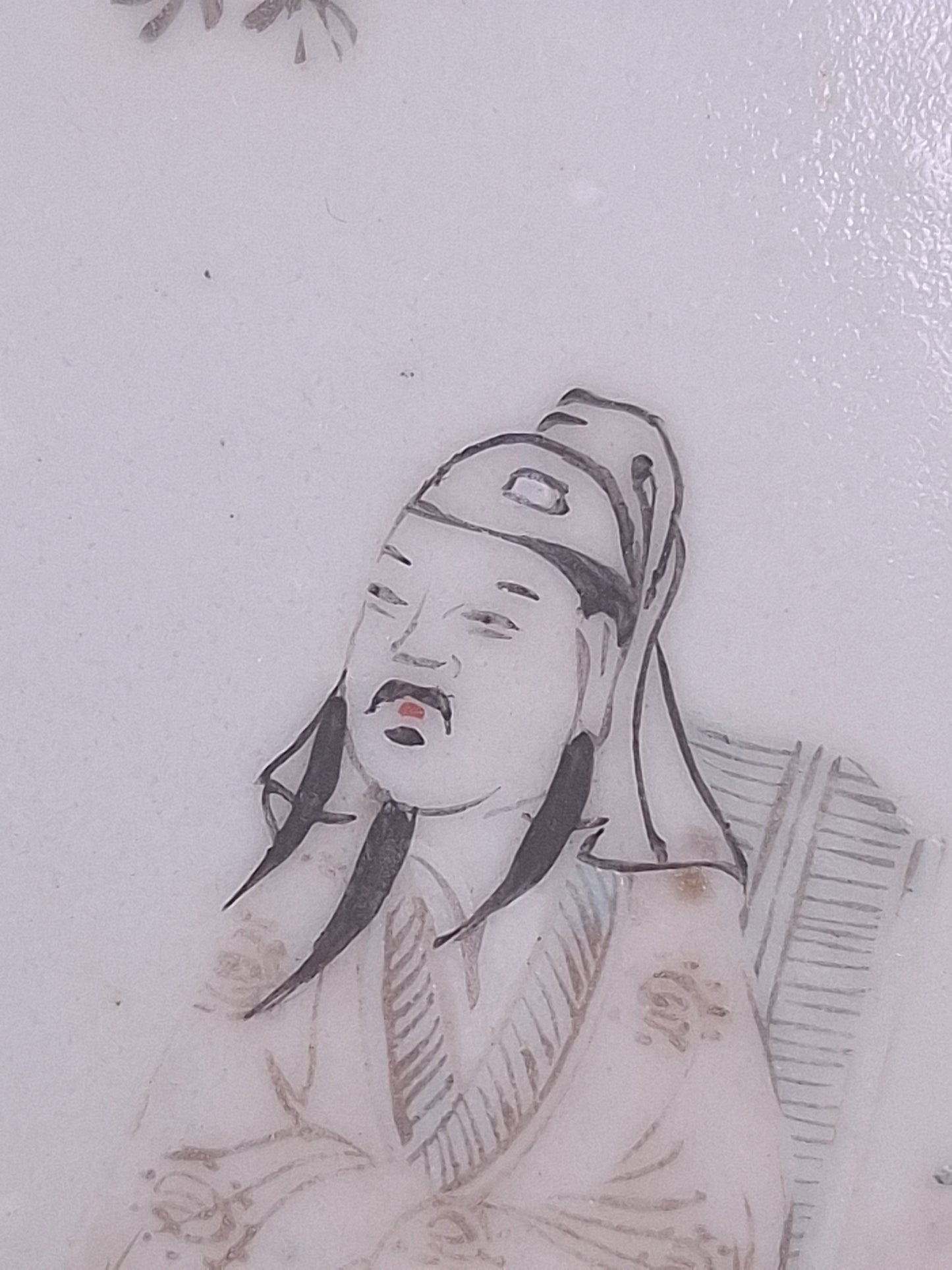 Assiette chinoise ancienne décorée d'un sage et d'une dame chinoise // Période républicaine (1912-1949)