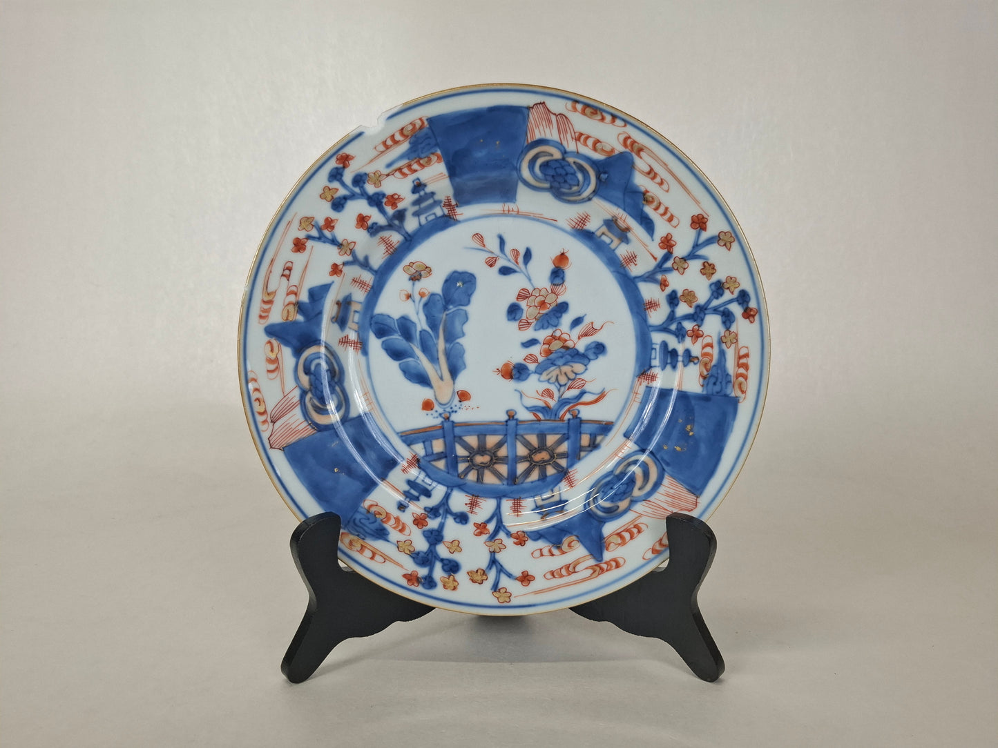 Antique 18th century Chinese handmade imari plate from the Kangxi reign // Qing Dynasty