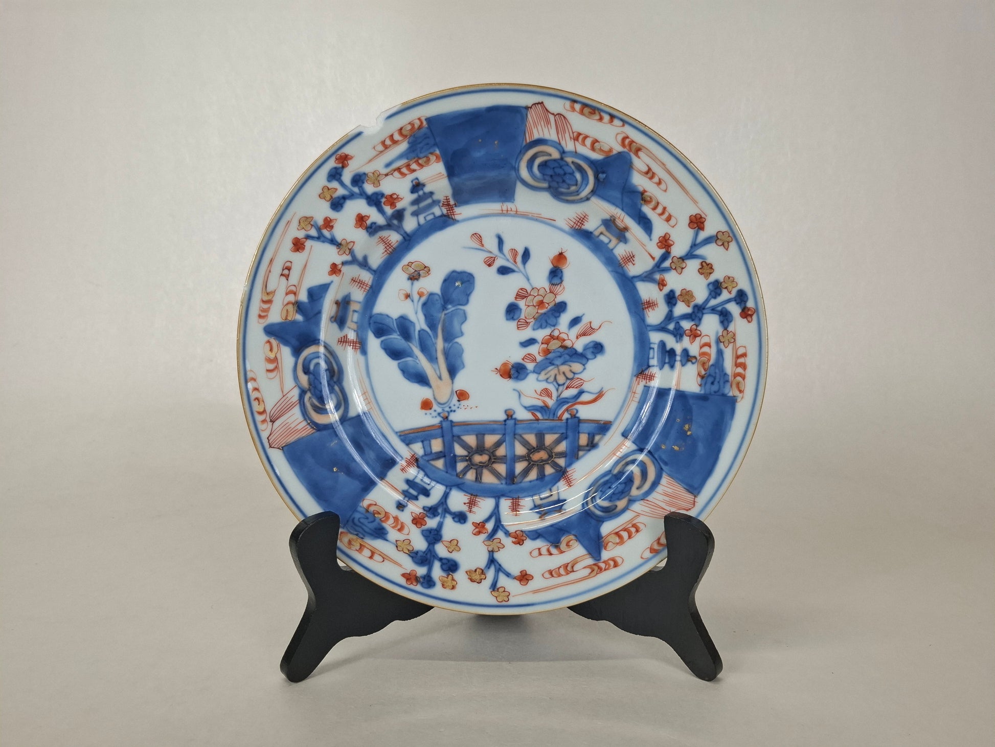 Antique 18th century Chinese handmade imari plate from the Kangxi reign // Qing Dynasty