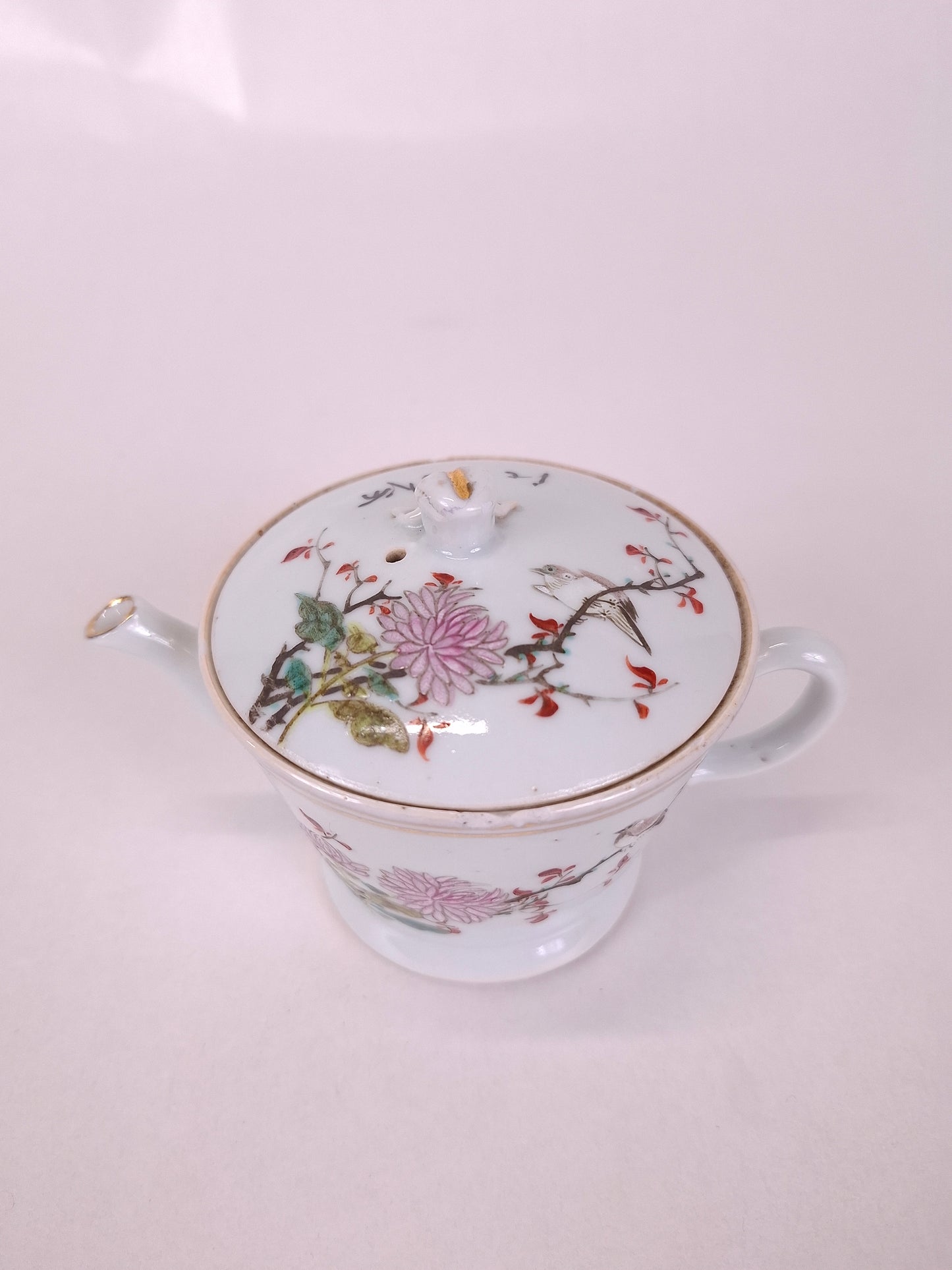 民国时期（1912-1949）中国古董浅绛彩花鸟纹奶壶