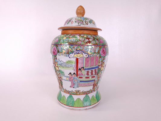 Large Chinese canton famille rose temple vase decorated with a garden scene