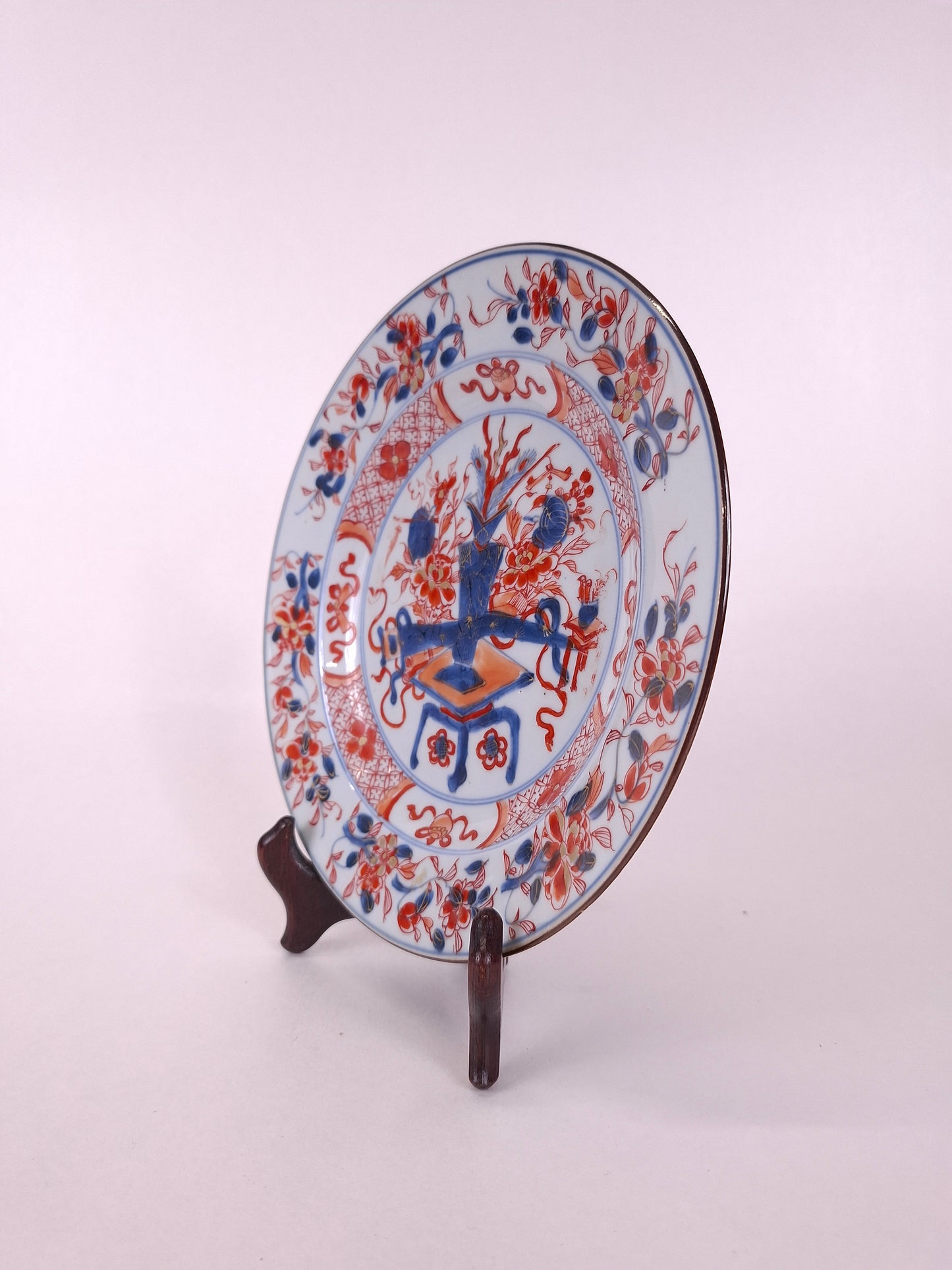 Prato antigo chinês imari decorado com motivos florais // Dinastia Qing - período Kangxi - século XVIII