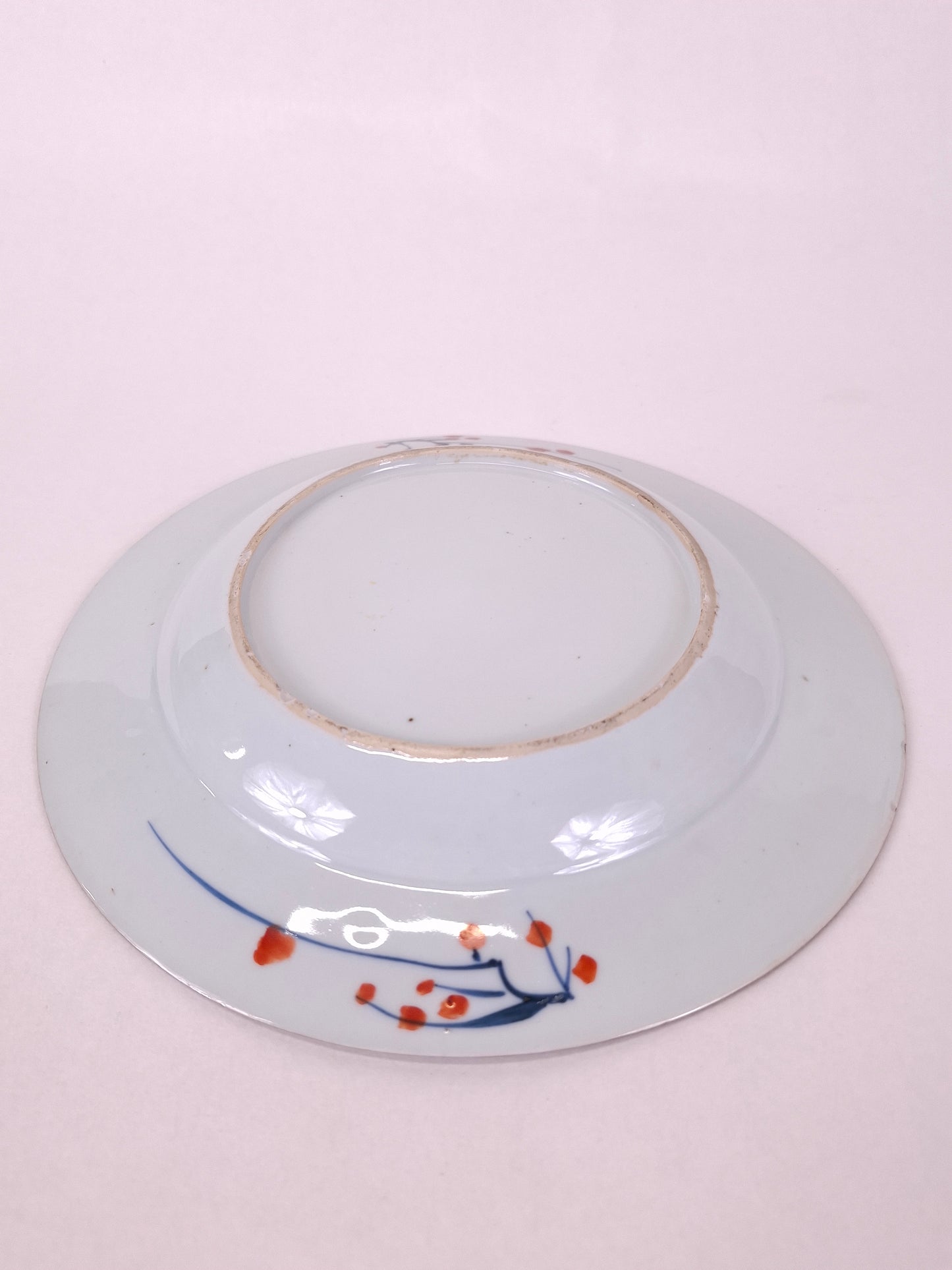 Prato antigo chinês imari decorado com motivos florais // Dinastia Qing - período Kangxi - século XVIII