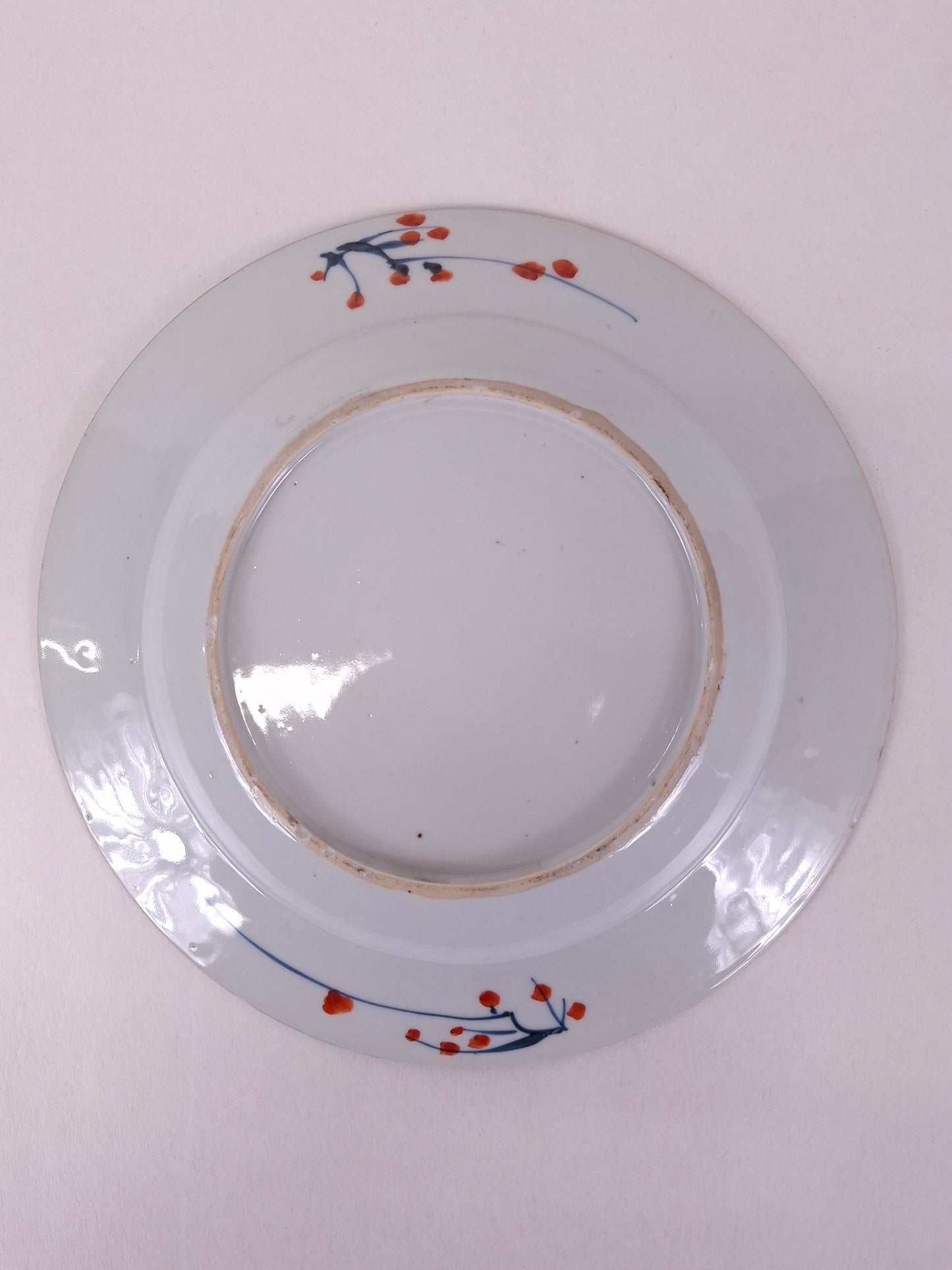 Prato antigo chinês imari decorado com motivos florais // Dinastia Qing - período Kangxi - século XVIII
