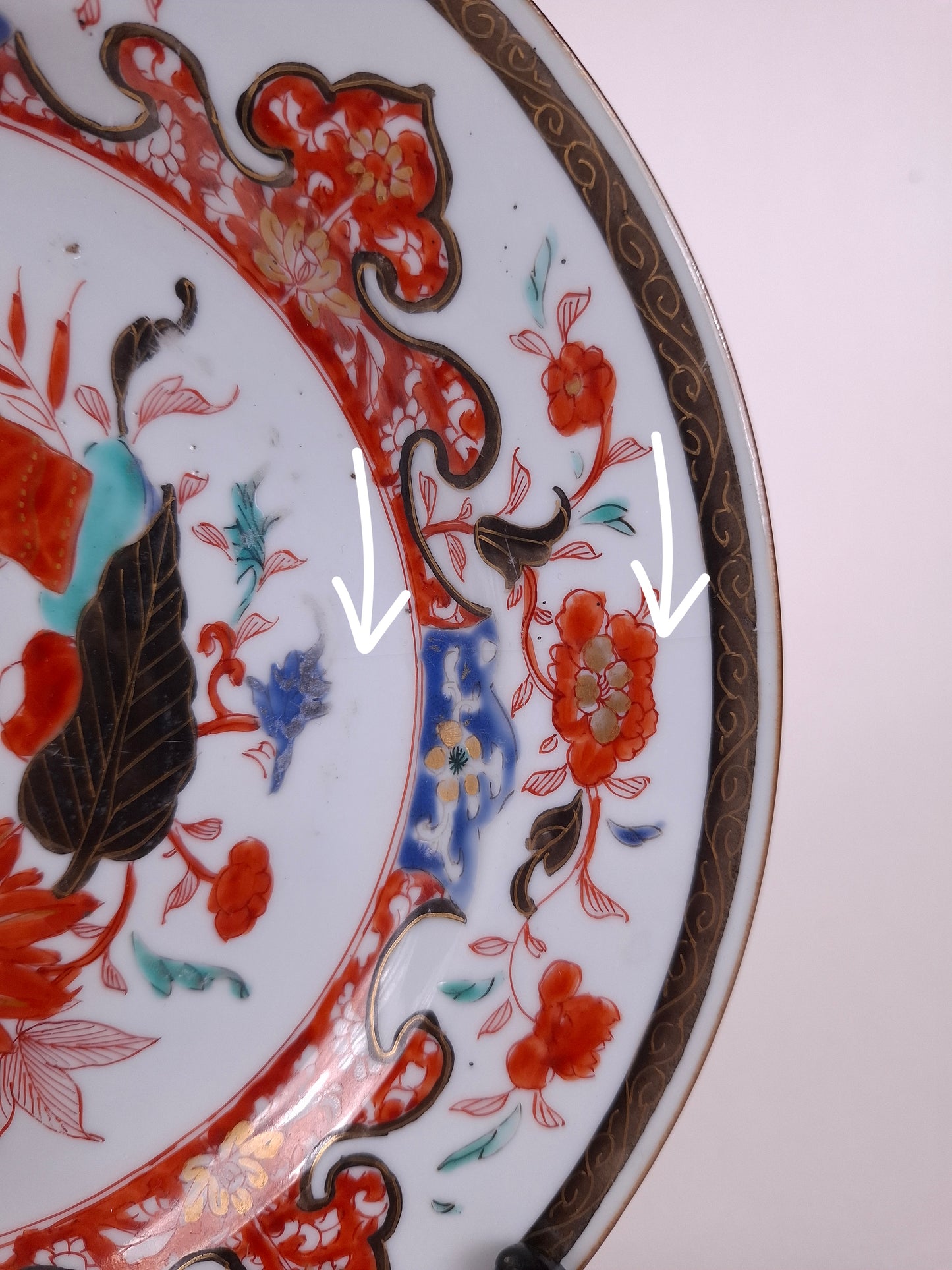 Prato antigo chinês imari decorado com motivos florais // Dinastia Qing - período Kangxi - século XVIII (Cópia)
