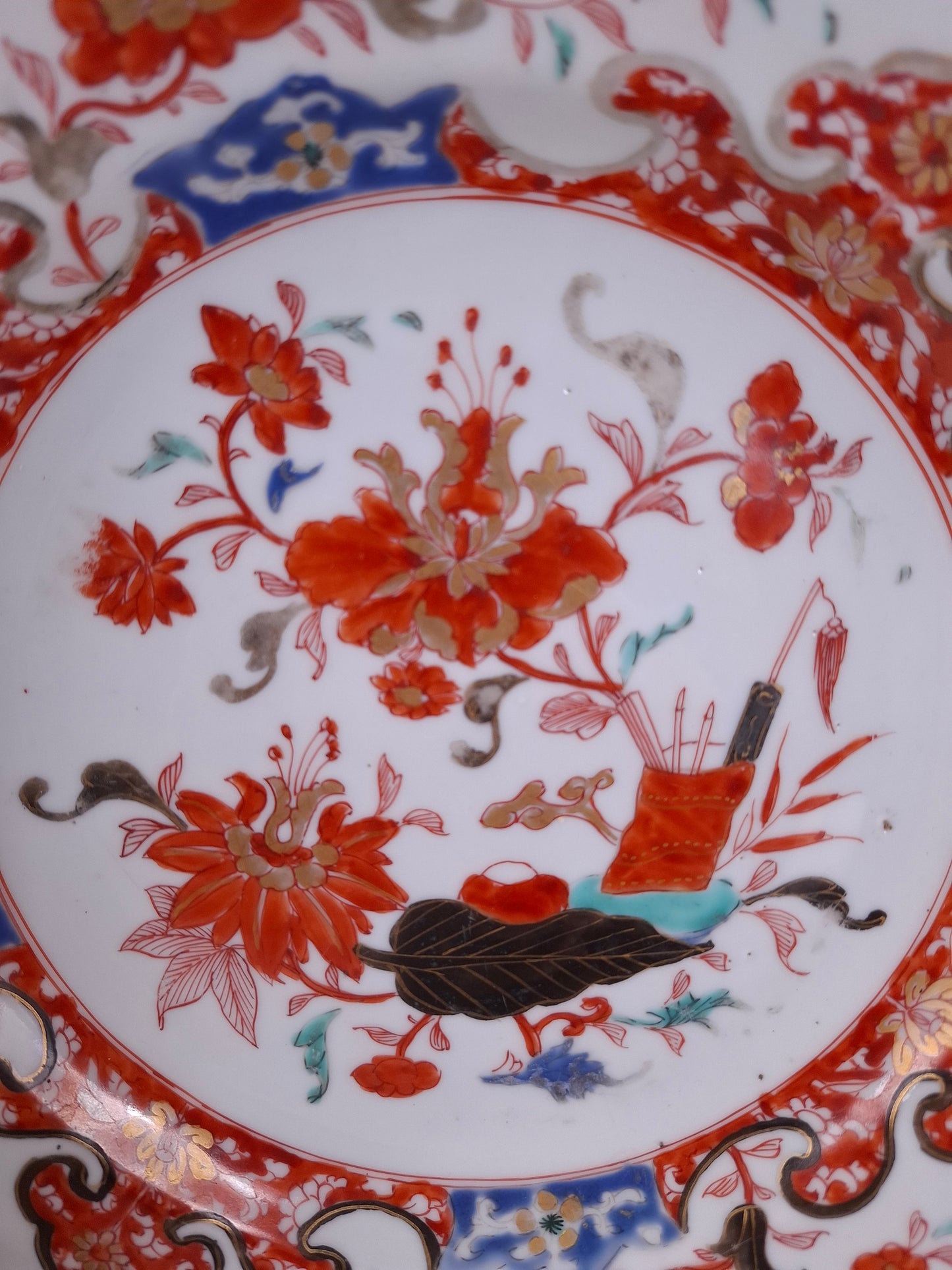 Prato antigo chinês imari decorado com motivos florais // Dinastia Qing - período Kangxi - século XVIII (Cópia)