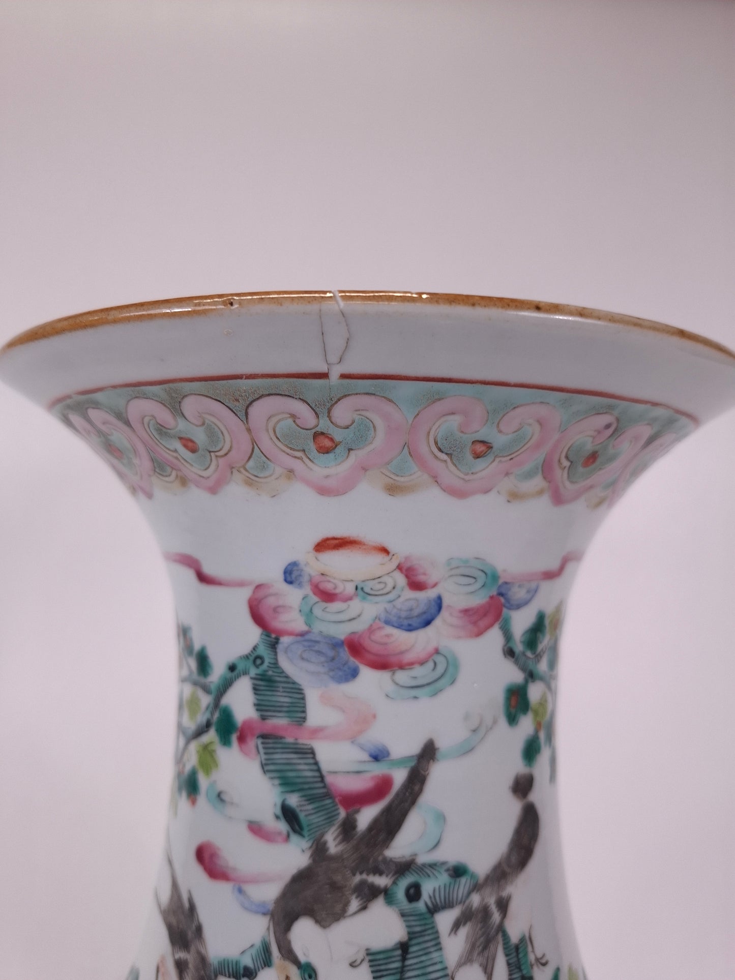 大型中国粉彩花鸟纹花瓶 // 清朝 – 19世纪