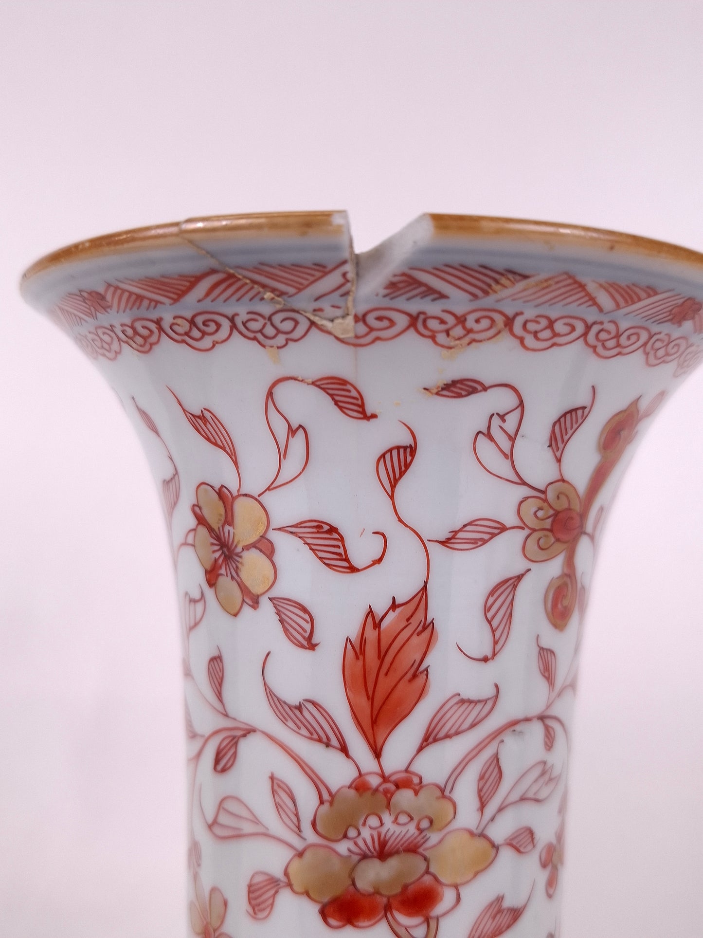 Pair Chinese iron red imari vases // Qing Dynasty - Kangxi period - 18th century