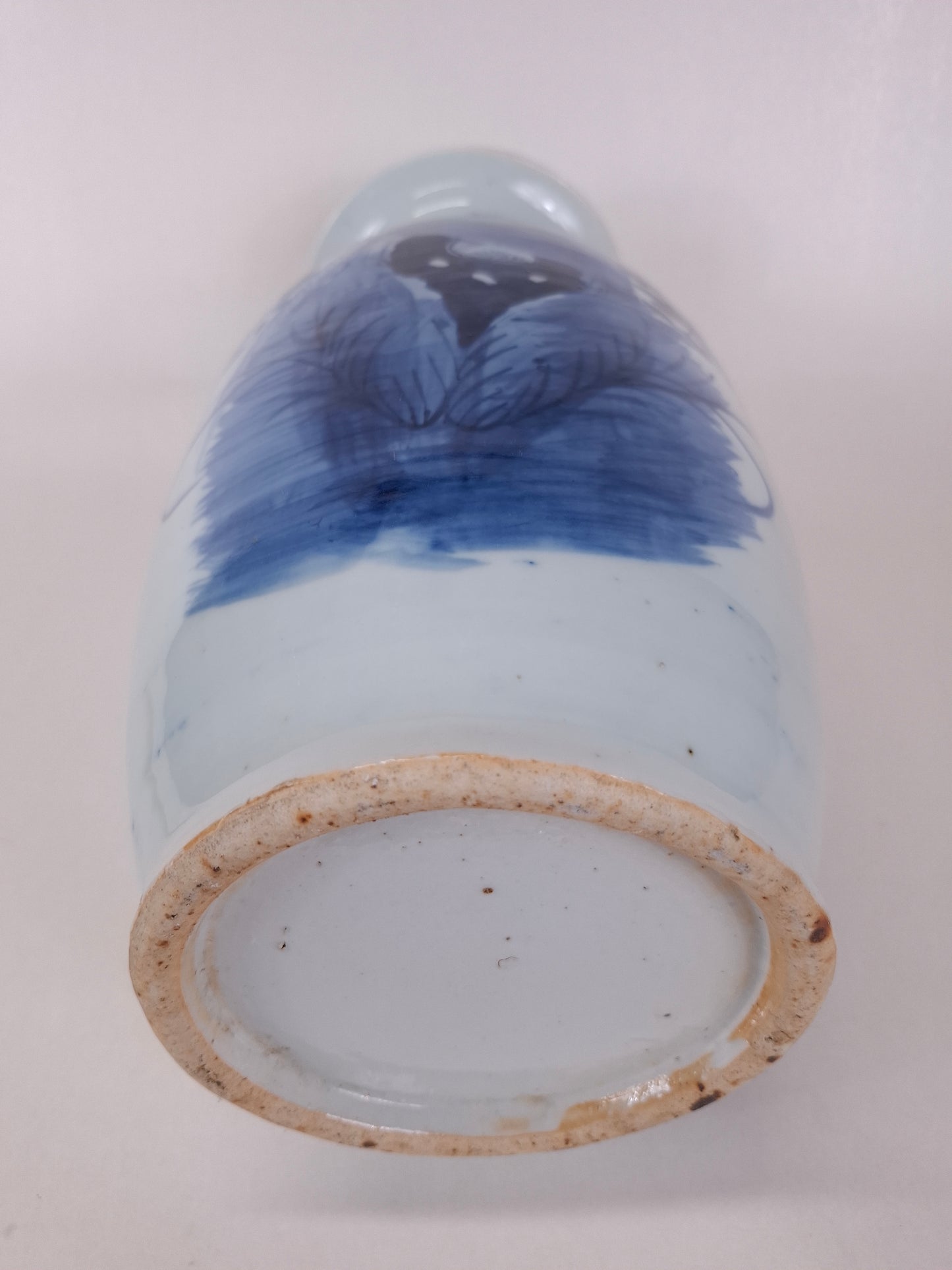 Vase chinois ancien orné d'un oiseau et de fleurs // Bleu et blanc - Dynastie Qing - XIXe siècle