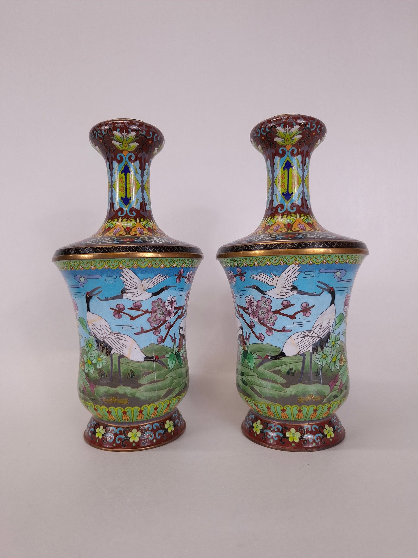 Pair of Chinese cloisonne vases decorated with cranes // 20th century - Asian home decor
