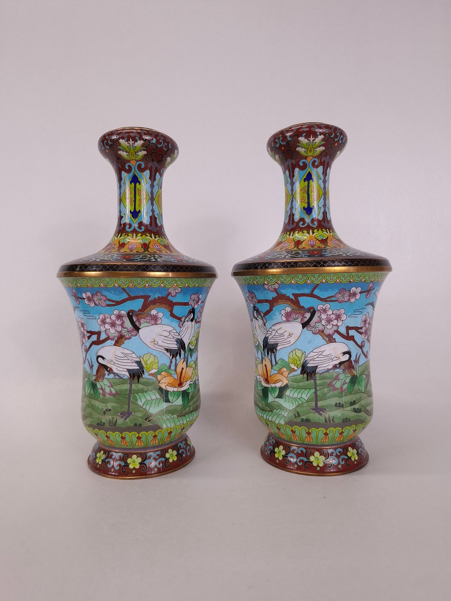 Pair of Chinese cloisonne vases decorated with cranes // 20th century - Asian home decor