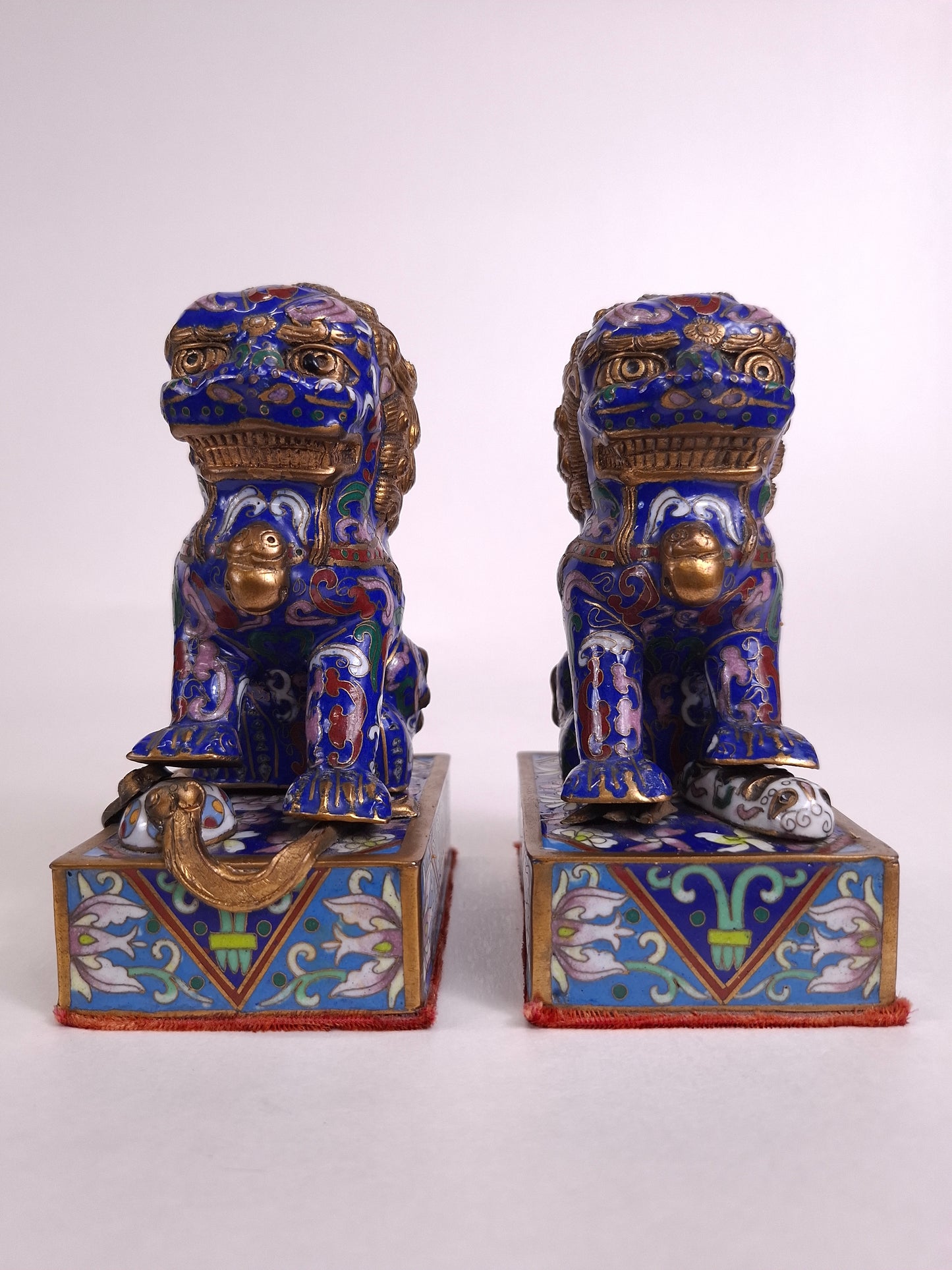 Pair of Chinese cloisonne foo dogs // Temple lions - 20th century