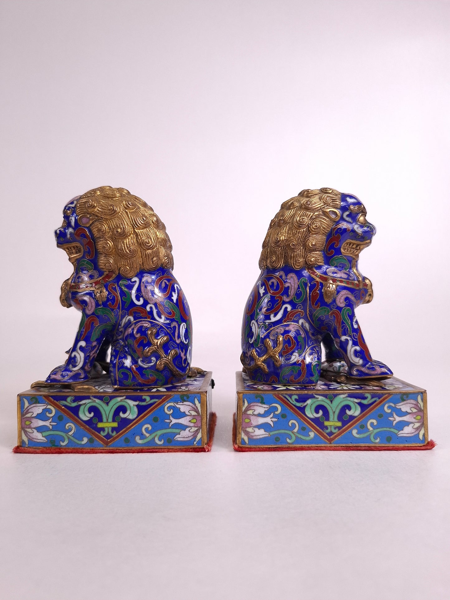 Pair of Chinese cloisonne foo dogs // Temple lions - 20th century