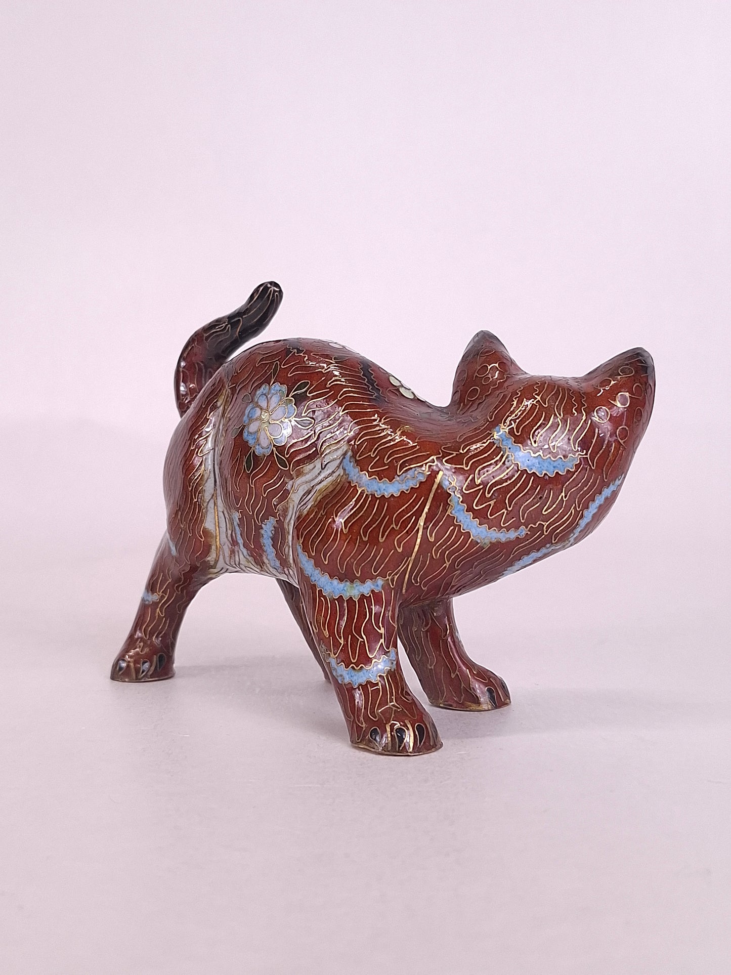 Vintage Chinese cloisonne figurine of a kitten // 20th century