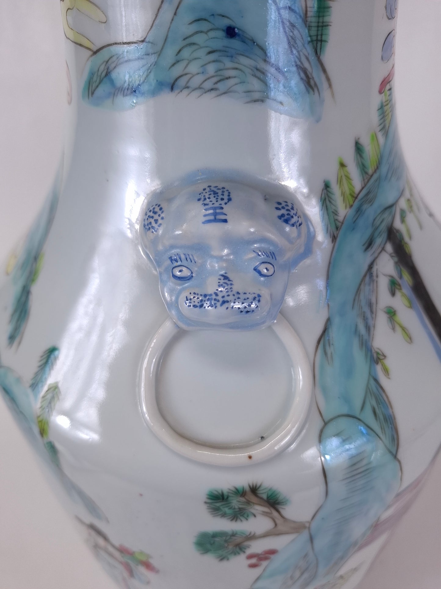 Grand vase chinois en famille rose décoré d'un empereur et d'immortels // Milieu du XXe siècle