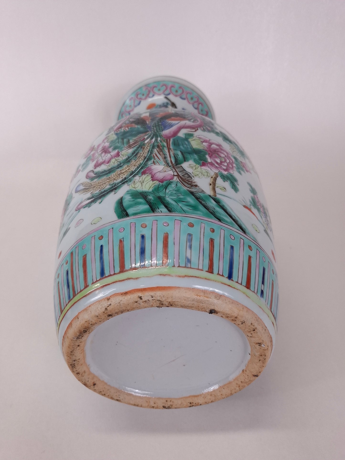 Antique Chinese famille rose vase decorated with flowers and phoenixes // Qing Dynasty - 19th century