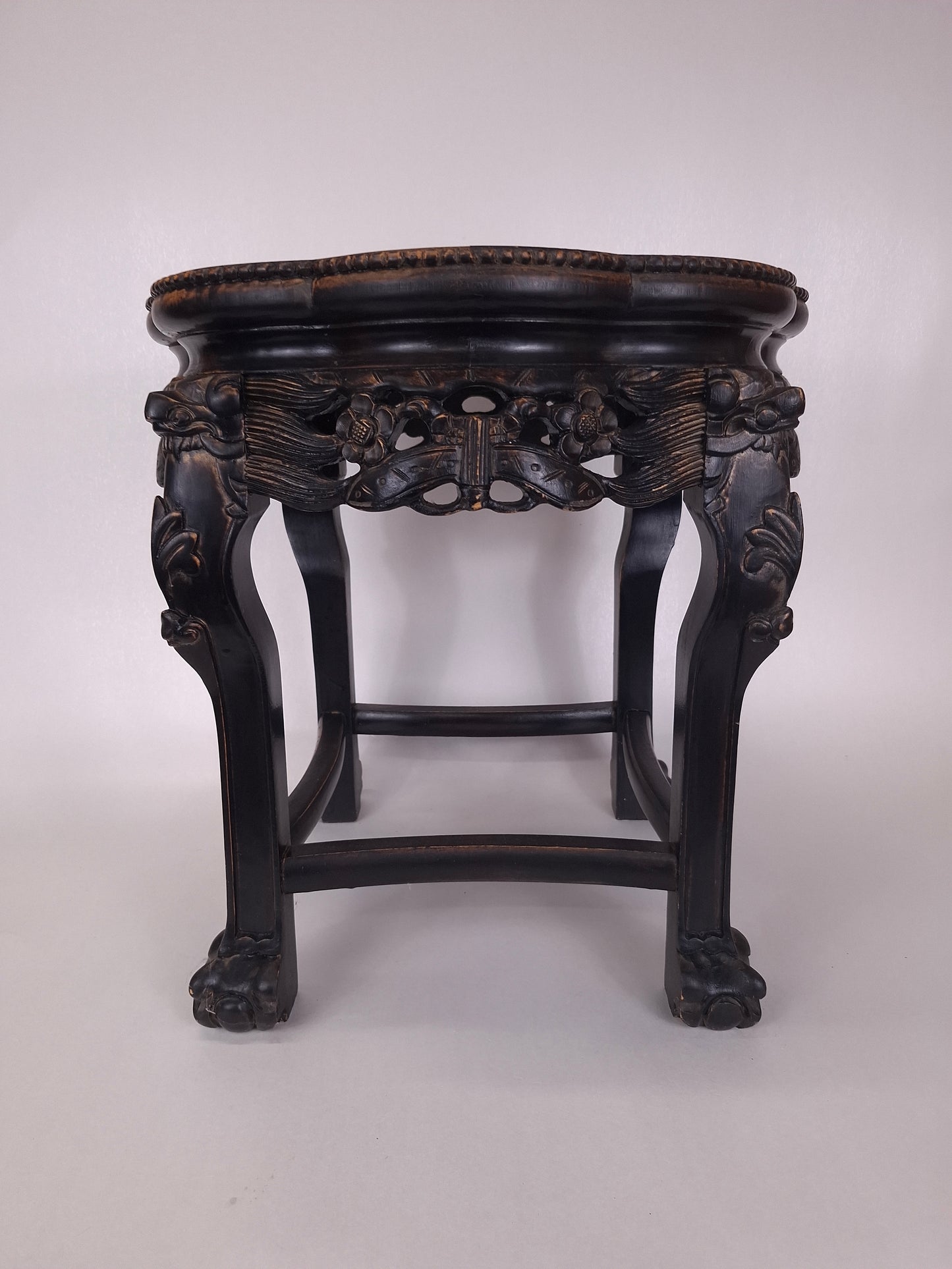 Chinese wooden side table with marble top // Mid 20th century