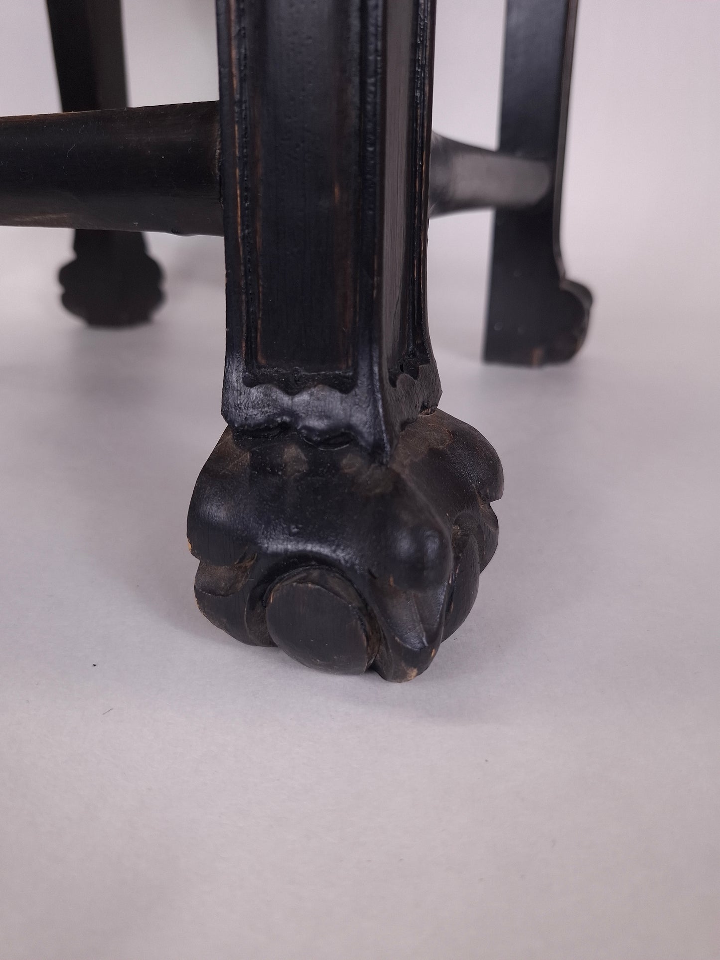 Chinese wooden side table with marble top // Mid 20th century