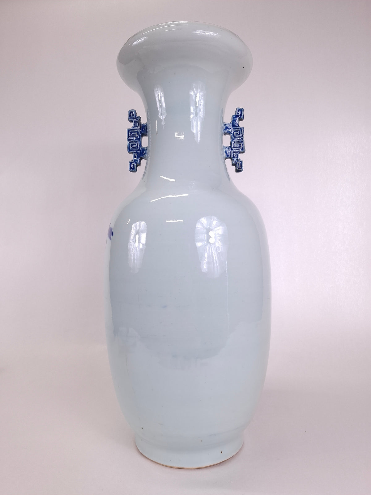 Vaso chinês antigo grande decorado com pássaros e flores // Dinastia Qing - século XIX