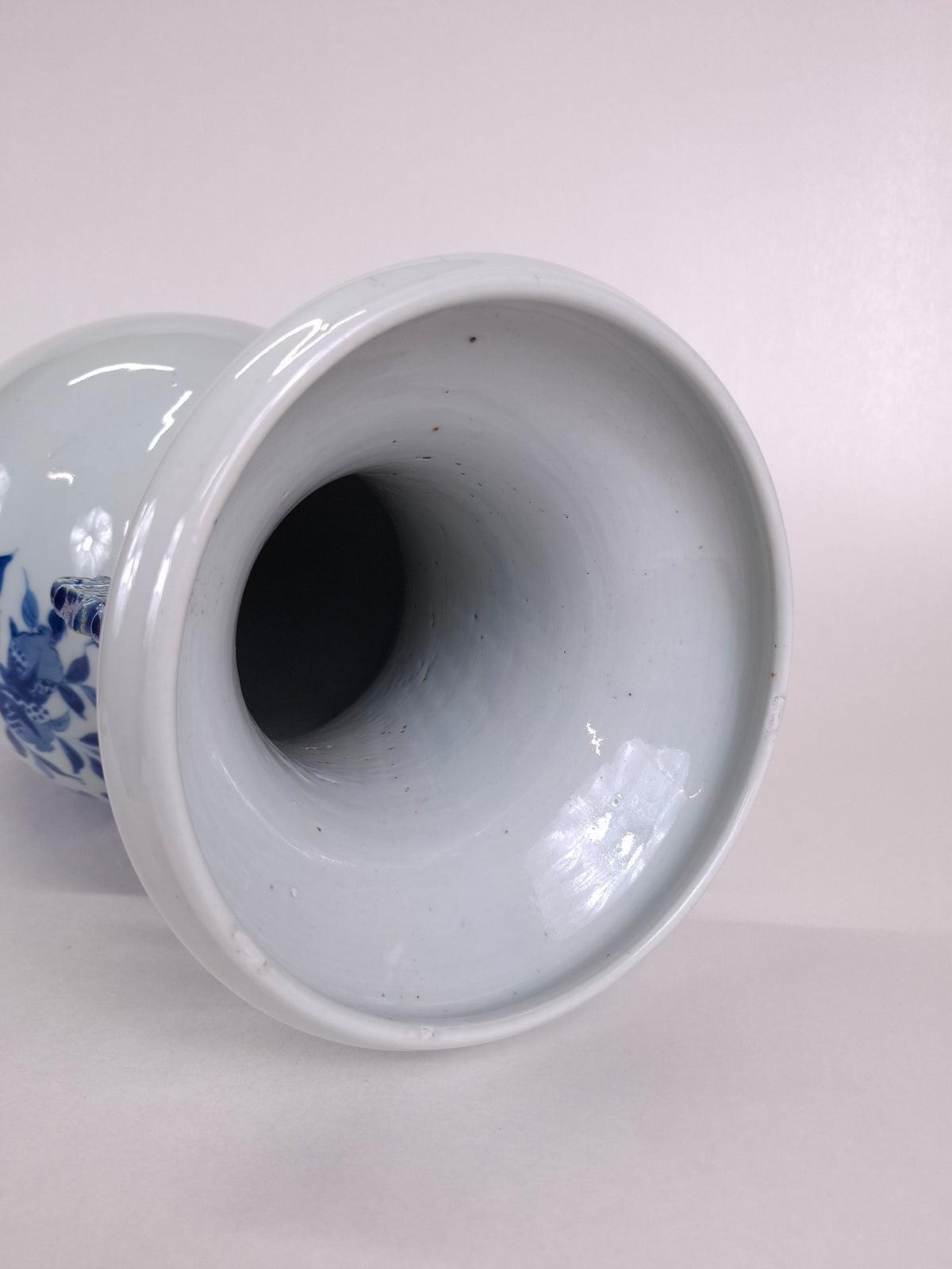 Vaso chinês antigo grande decorado com pássaros e flores // Dinastia Qing - século XIX