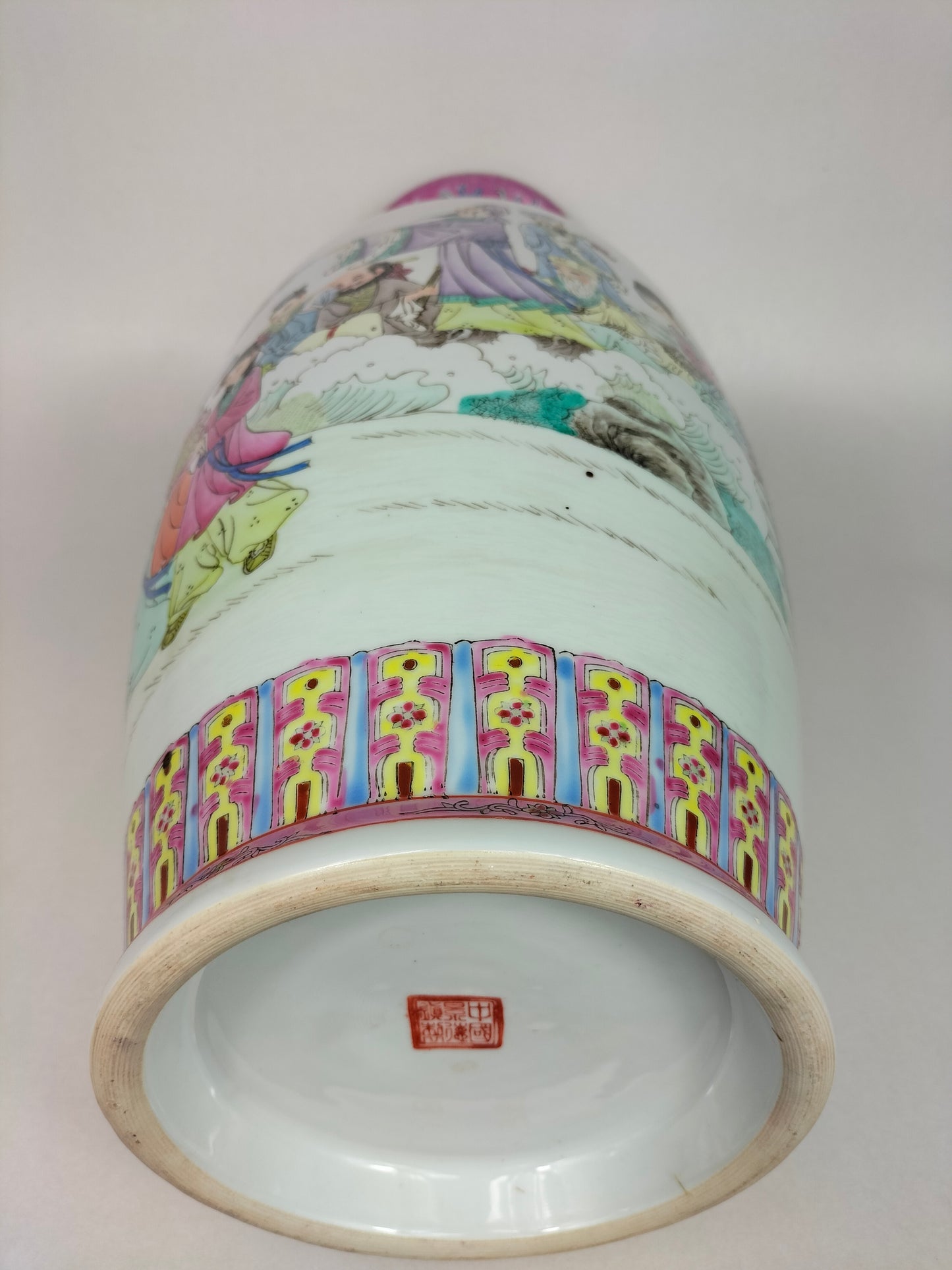 Grande vaso chinês da família rosa decorado com os 8 Imortais // Jingdezhen - século XX