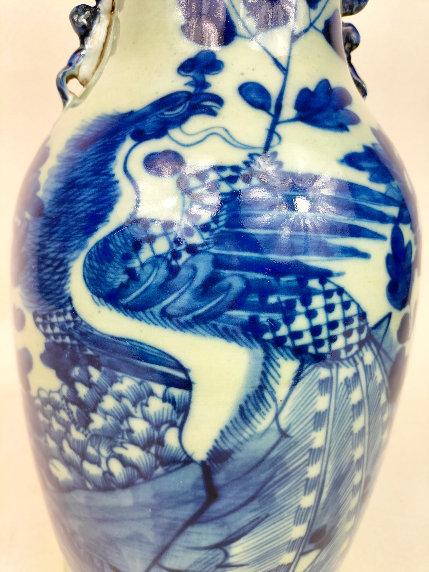 Antique Chinese celadon vase decorated with bird and flowers // Qing Dynasty - 19th century