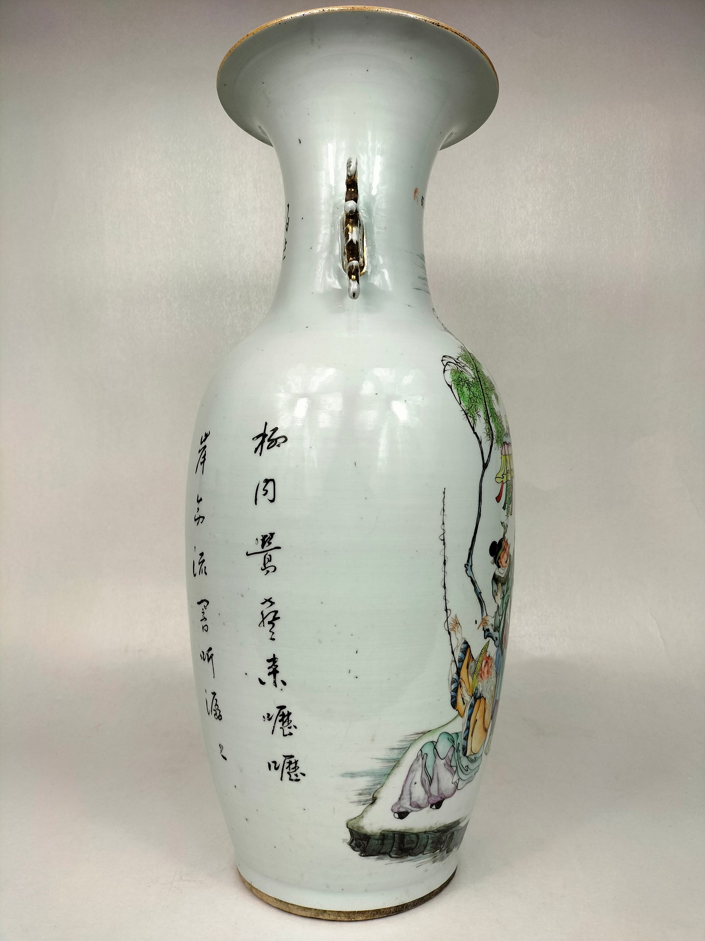 Grand vase chinois ancien à scène impériale // Période République (1912-1949)