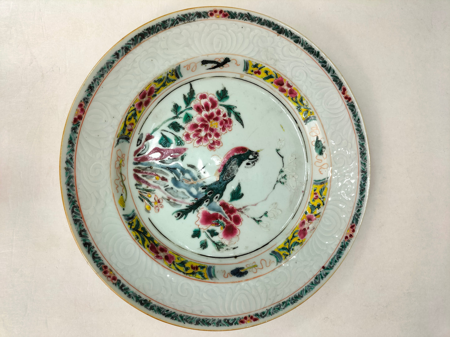 Antique Chinese famille verte plate decorated with bird and flowers // Yongzheng - 18th century