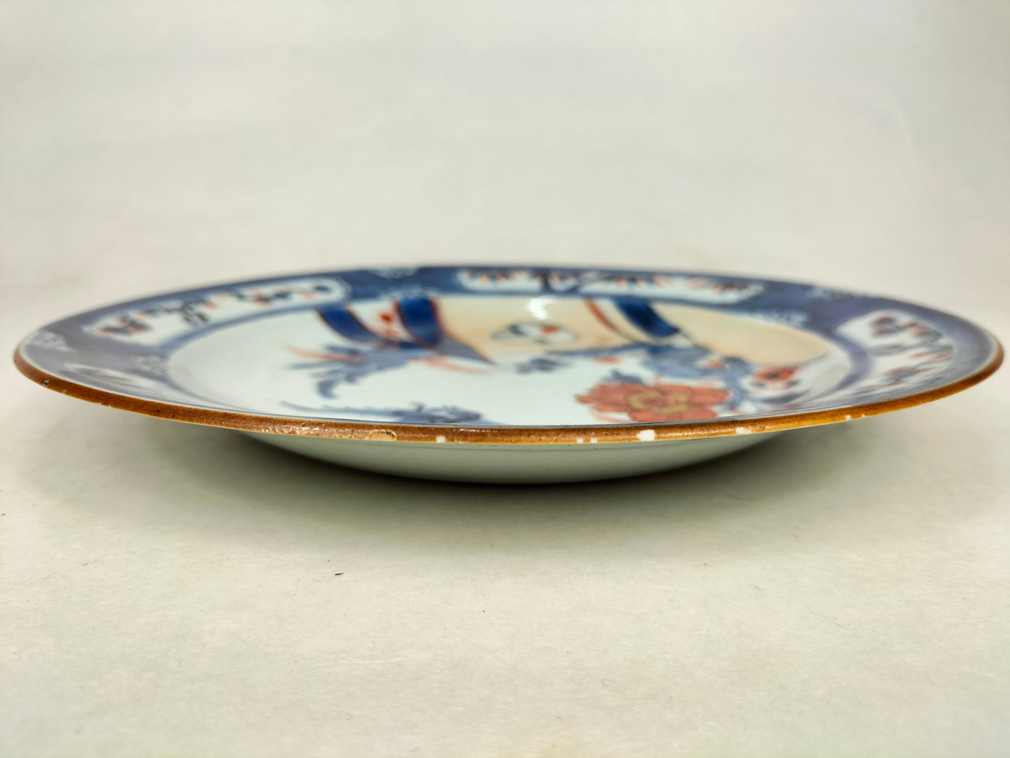 Cặp đĩa imari cổ của Trung Quốc với cảnh vườn // Nhà Thanh - thế kỷ 18 - Khang Hy
