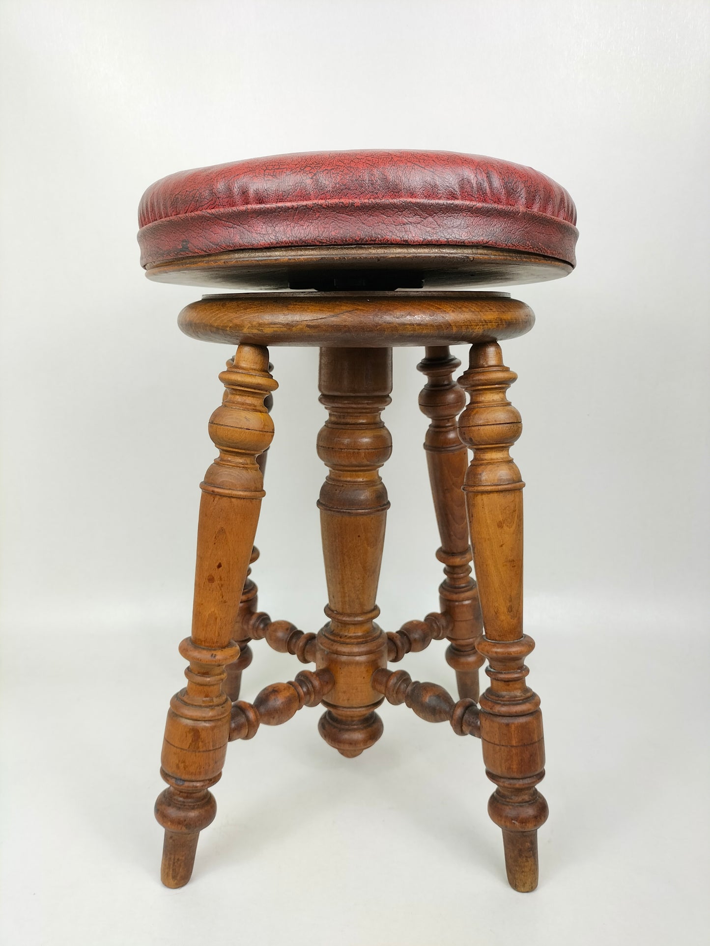 Vintage wooden adjustable piano stool with leather seat // France - 20th century