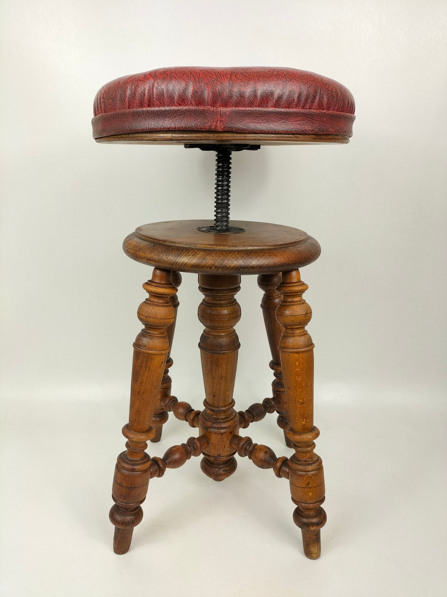 Vintage wooden adjustable piano stool with leather seat // France - 20th century